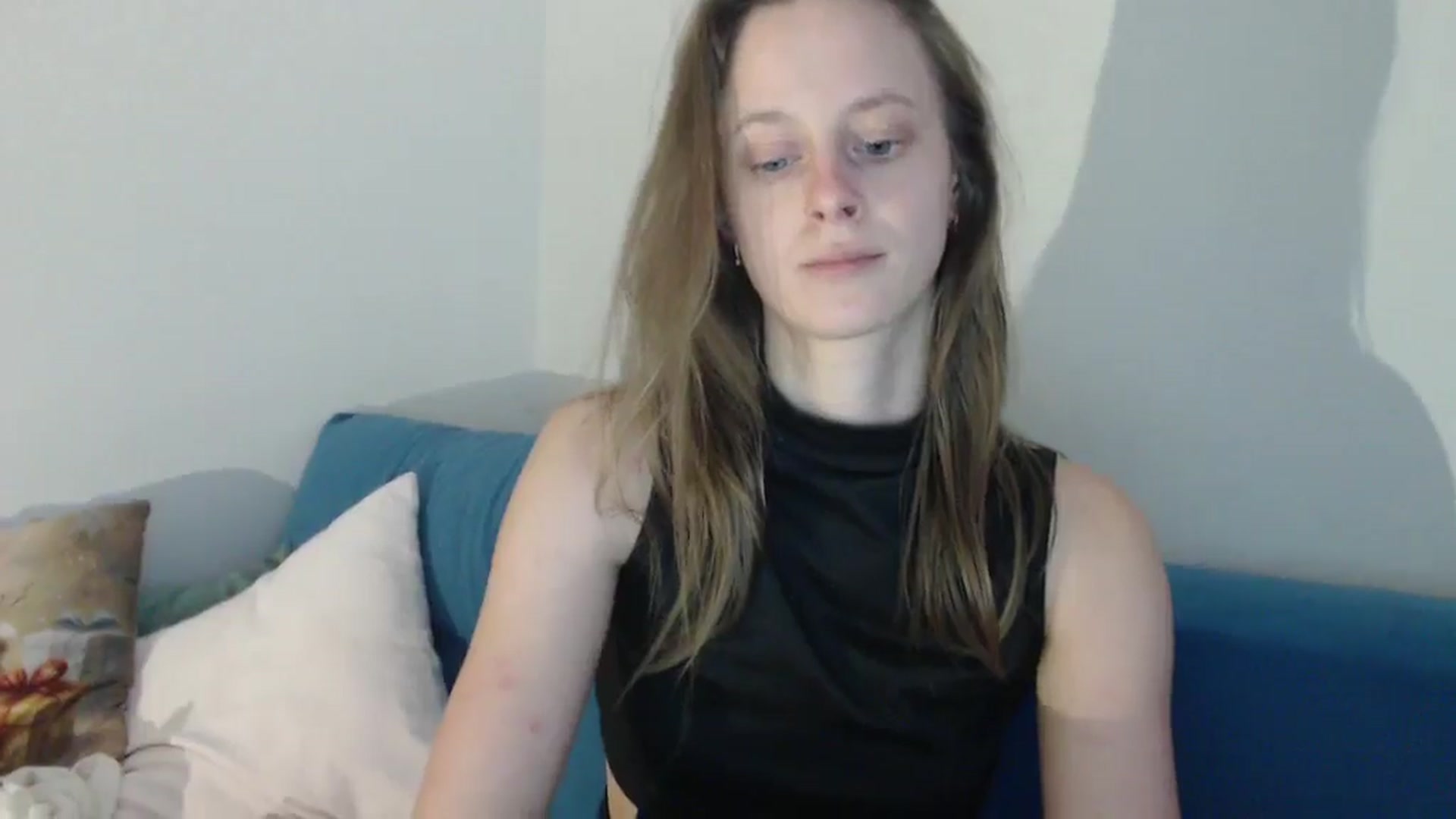 Gallery image thumbnail from mimiMILFal's myfreecams stream on, 01/18/2026, 12:59 image 17 of 20