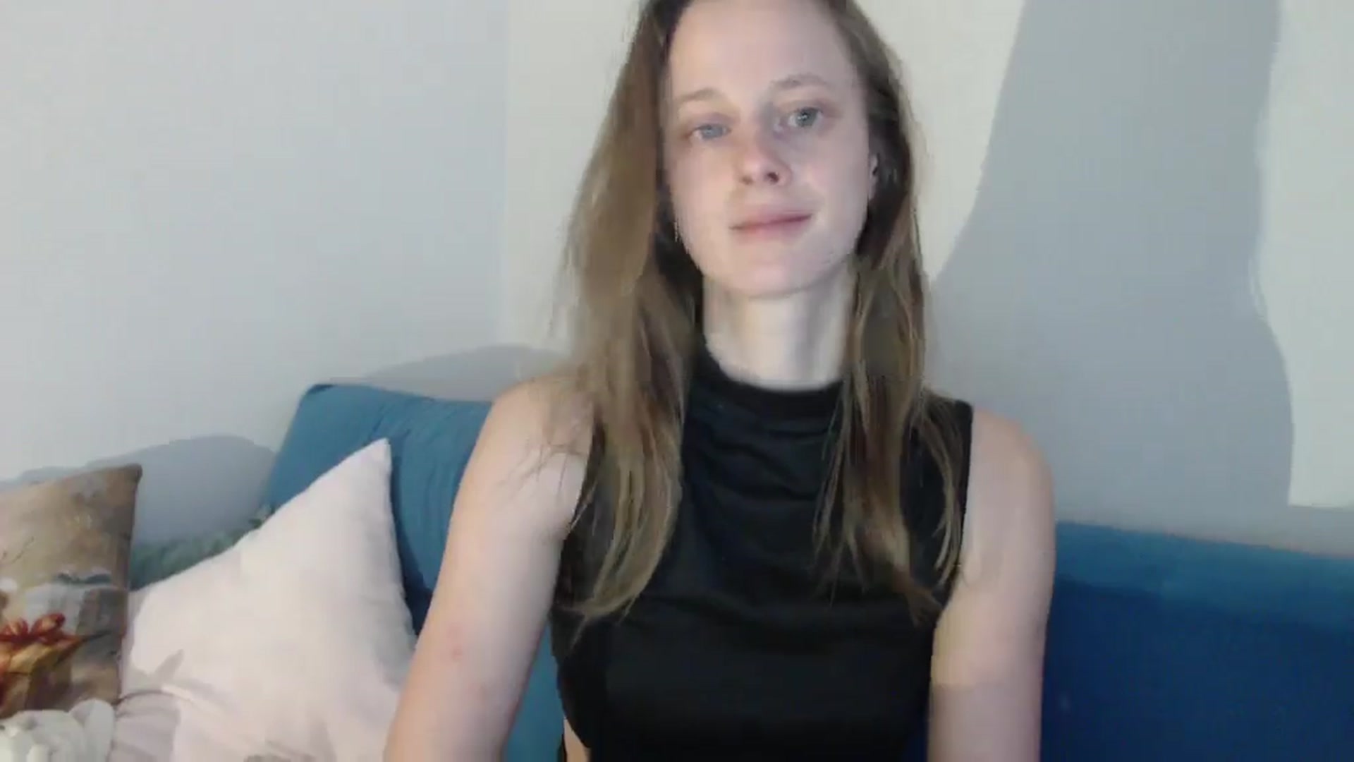Gallery image thumbnail from mimiMILFal's myfreecams stream on, 01/18/2026, 12:59 image 14 of 20