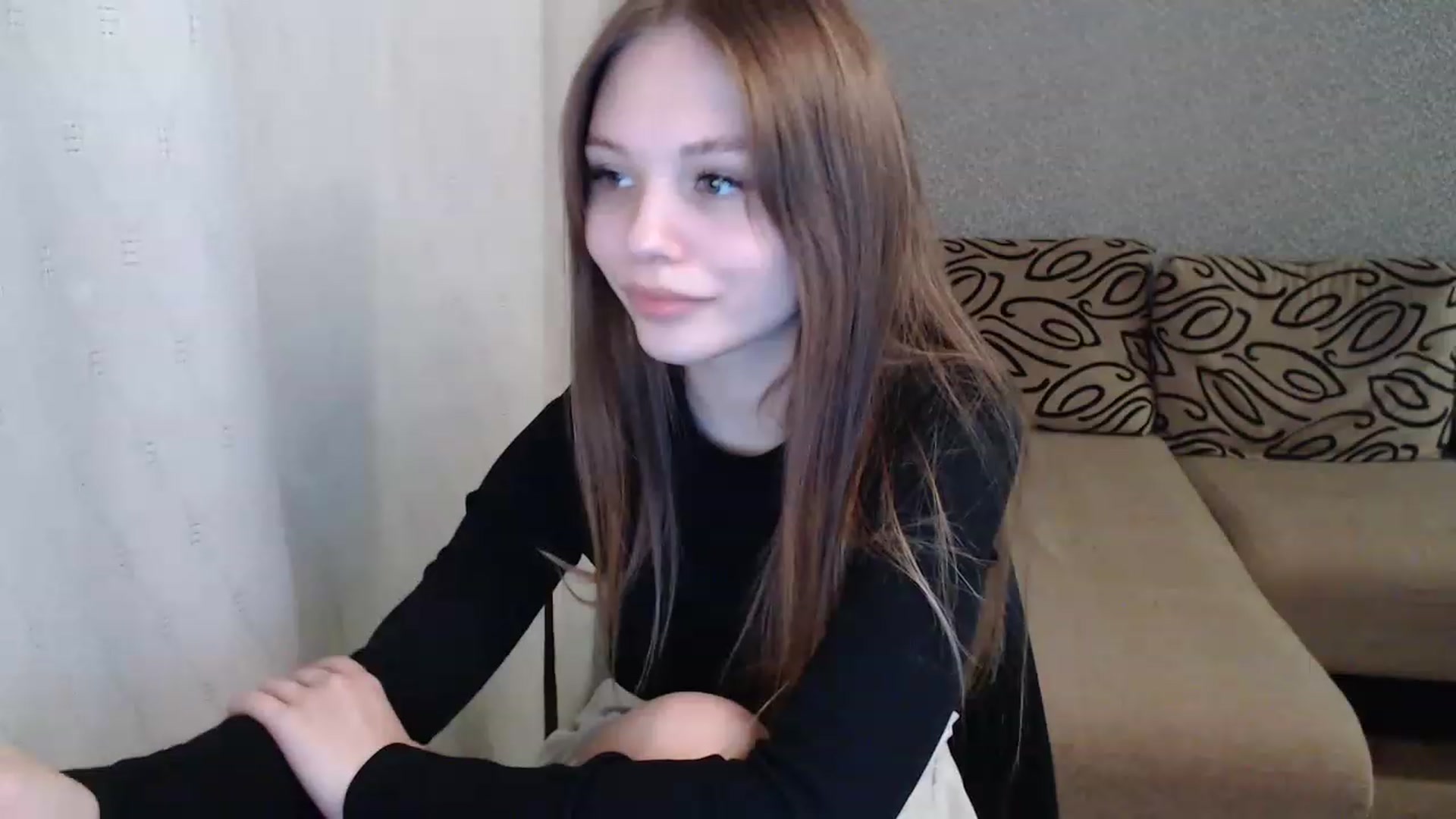 Gallery image thumbnail from minishy's myfreecams stream on, 11/17/2022, 17:43 image 5 of 20