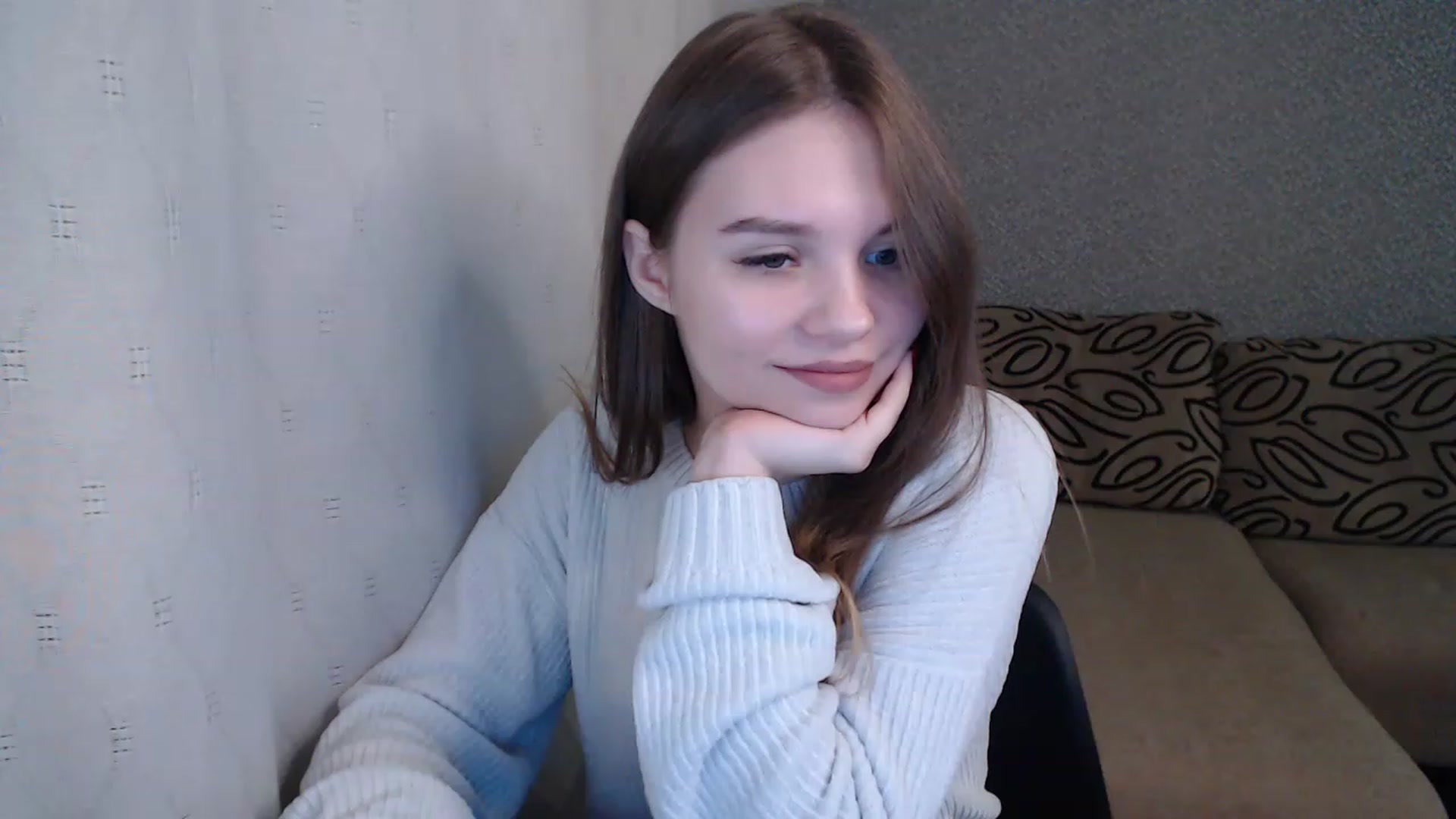 Gallery image thumbnail from minishy's myfreecams stream on, 01/10/2023, 19:06 image 15 of 20