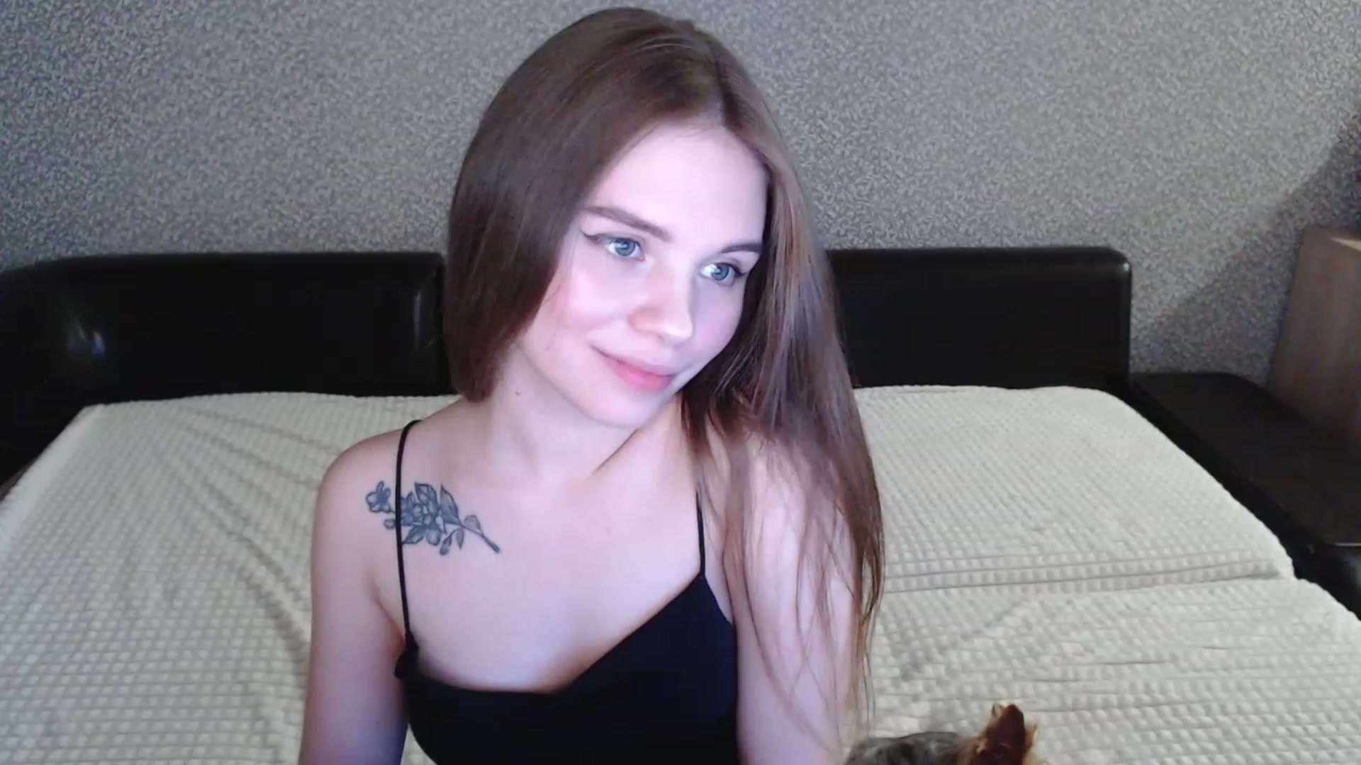 Gallery image thumbnail from minishy's myfreecams stream on, 02/18/2023, 19:10 image 13 of 20