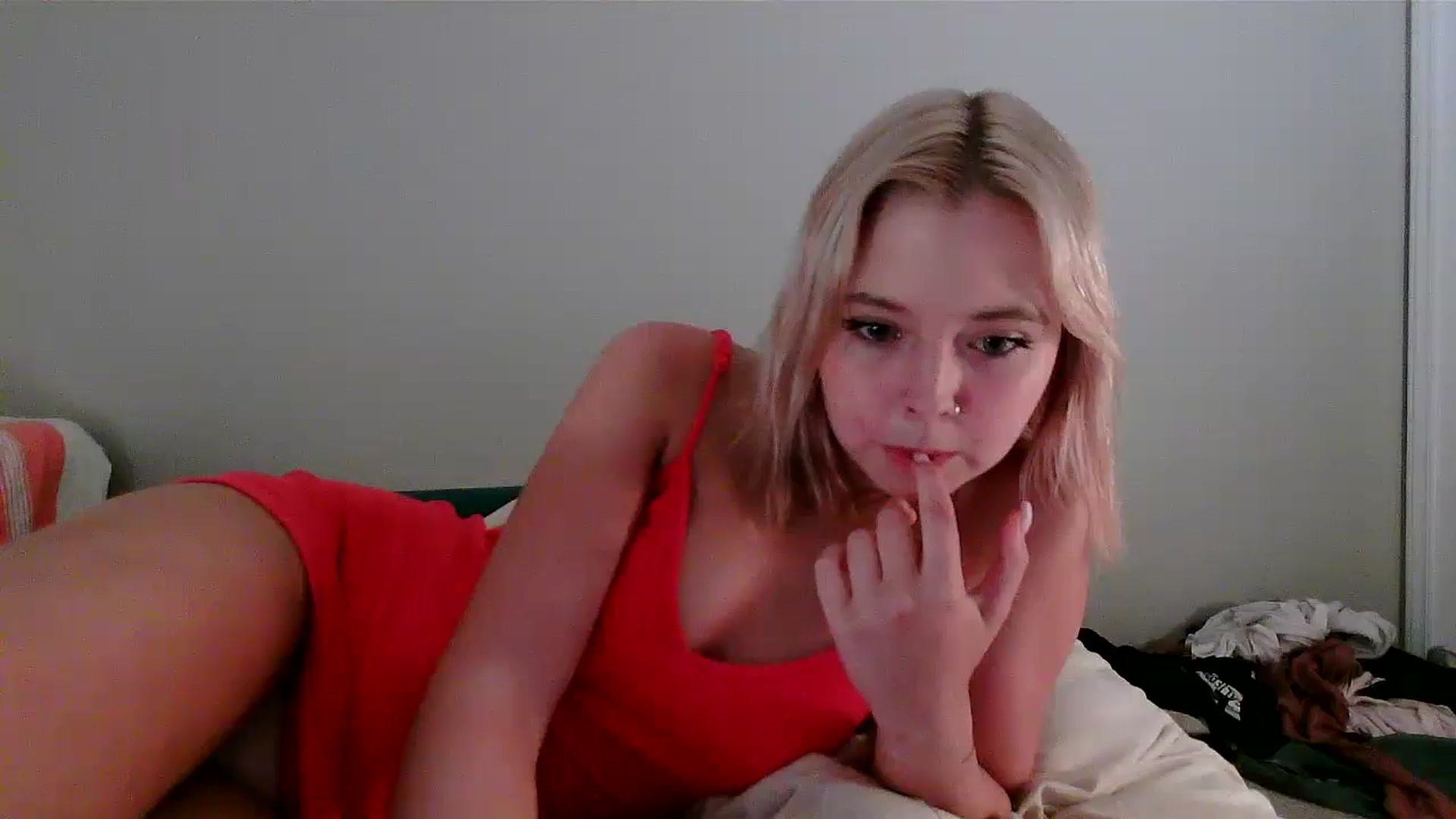 Gallery image thumbnail from minnesotagirl's myfreecams stream on, 07/03/2024, 24:06 image 8 of 20