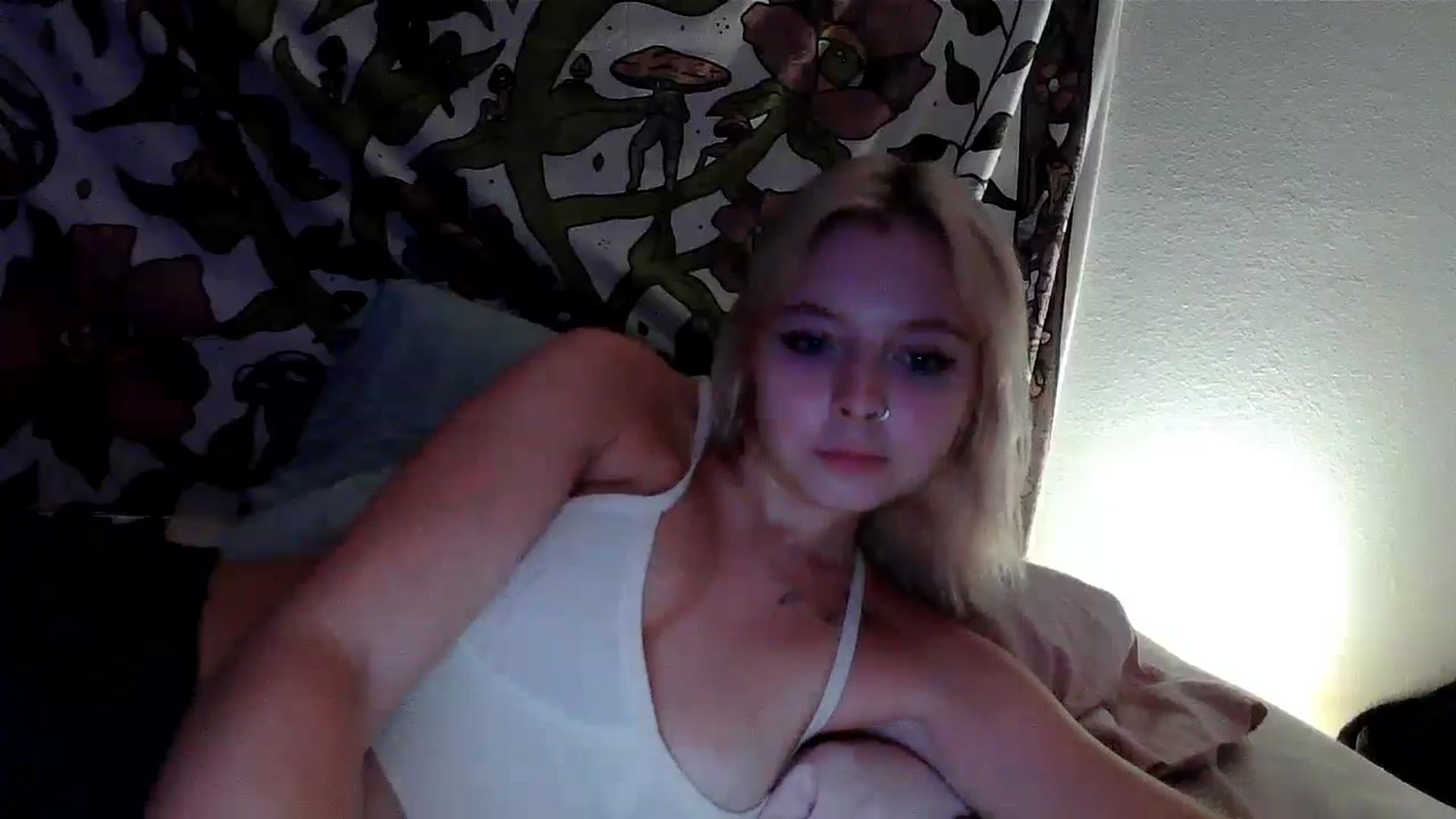 Gallery image thumbnail from minnesotagirl's myfreecams stream on, 07/08/2024, 20:21 image 20 of 20