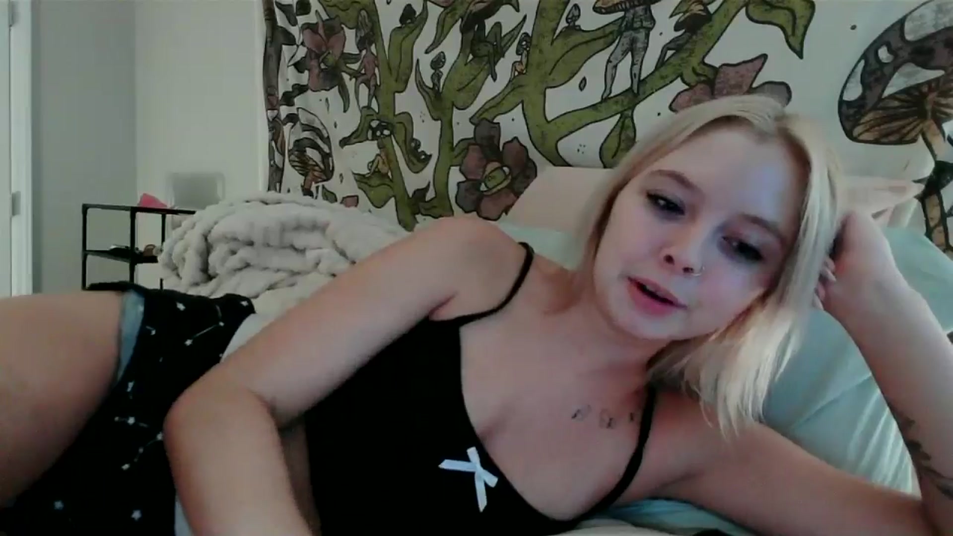 Gallery image thumbnail from minnesotagirl's myfreecams stream on, 07/17/2024, 03:11 image 15 of 20