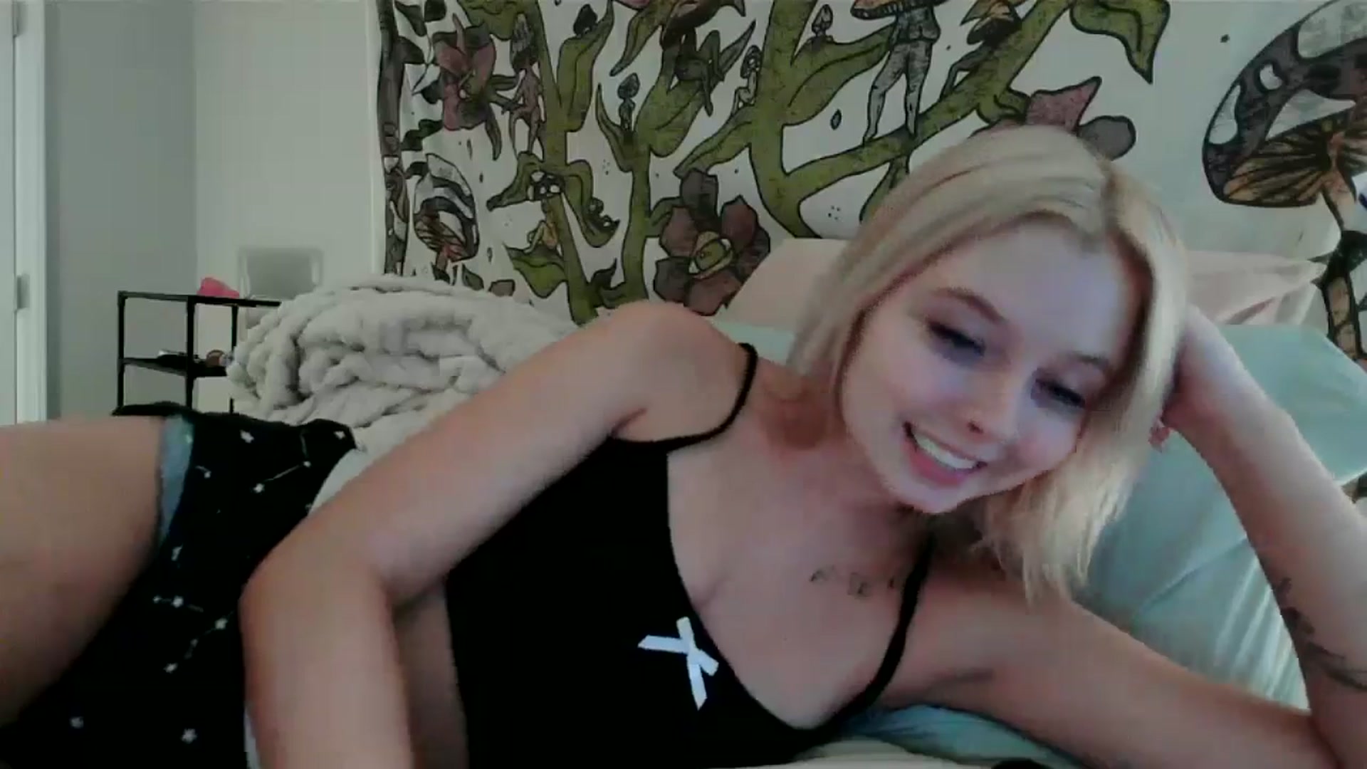 Gallery image thumbnail from minnesotagirl's myfreecams stream on, 07/17/2024, 03:11 image 16 of 20