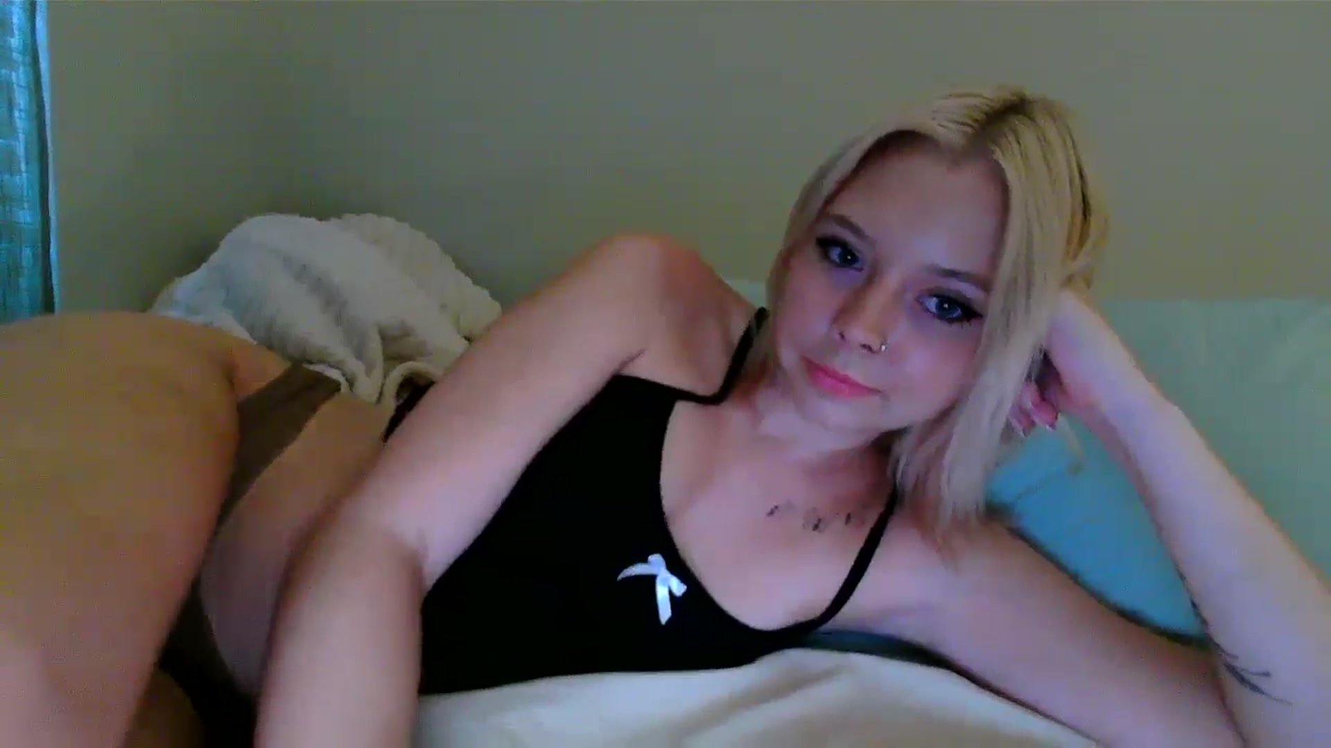 Gallery image thumbnail from minnesotagirl's myfreecams stream on, 07/29/2024, 18:50 image 12 of 20