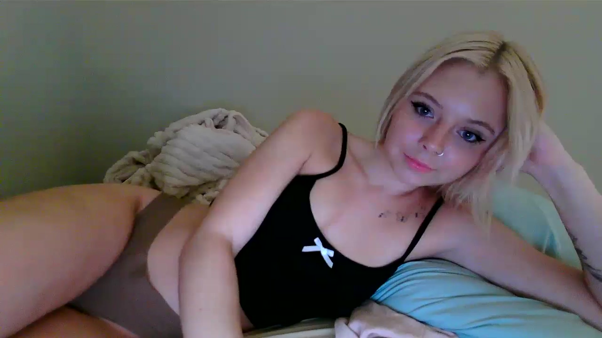 Gallery image thumbnail from minnesotagirl's myfreecams stream on, 07/29/2024, 22:30 image 16 of 20