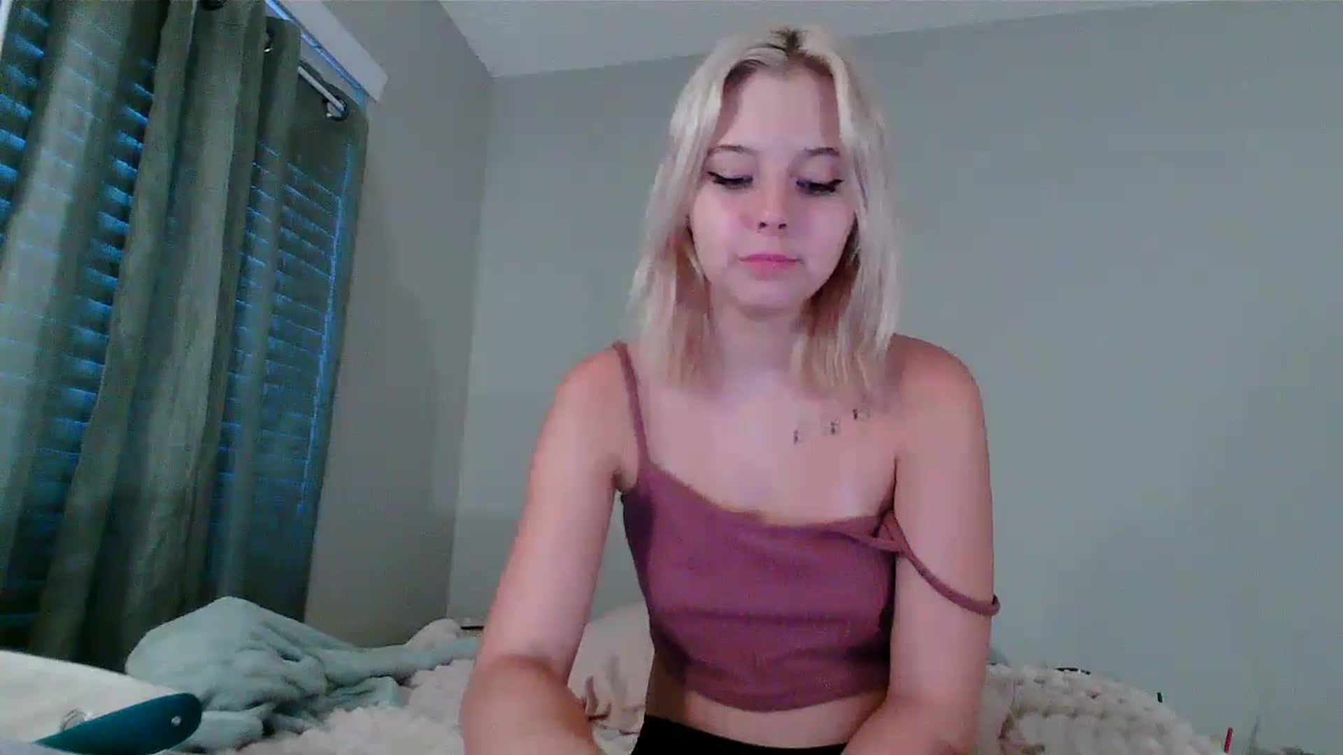 Gallery image thumbnail from minnesotagirl's myfreecams stream on, 08/03/2024, 22:42 image 9 of 20