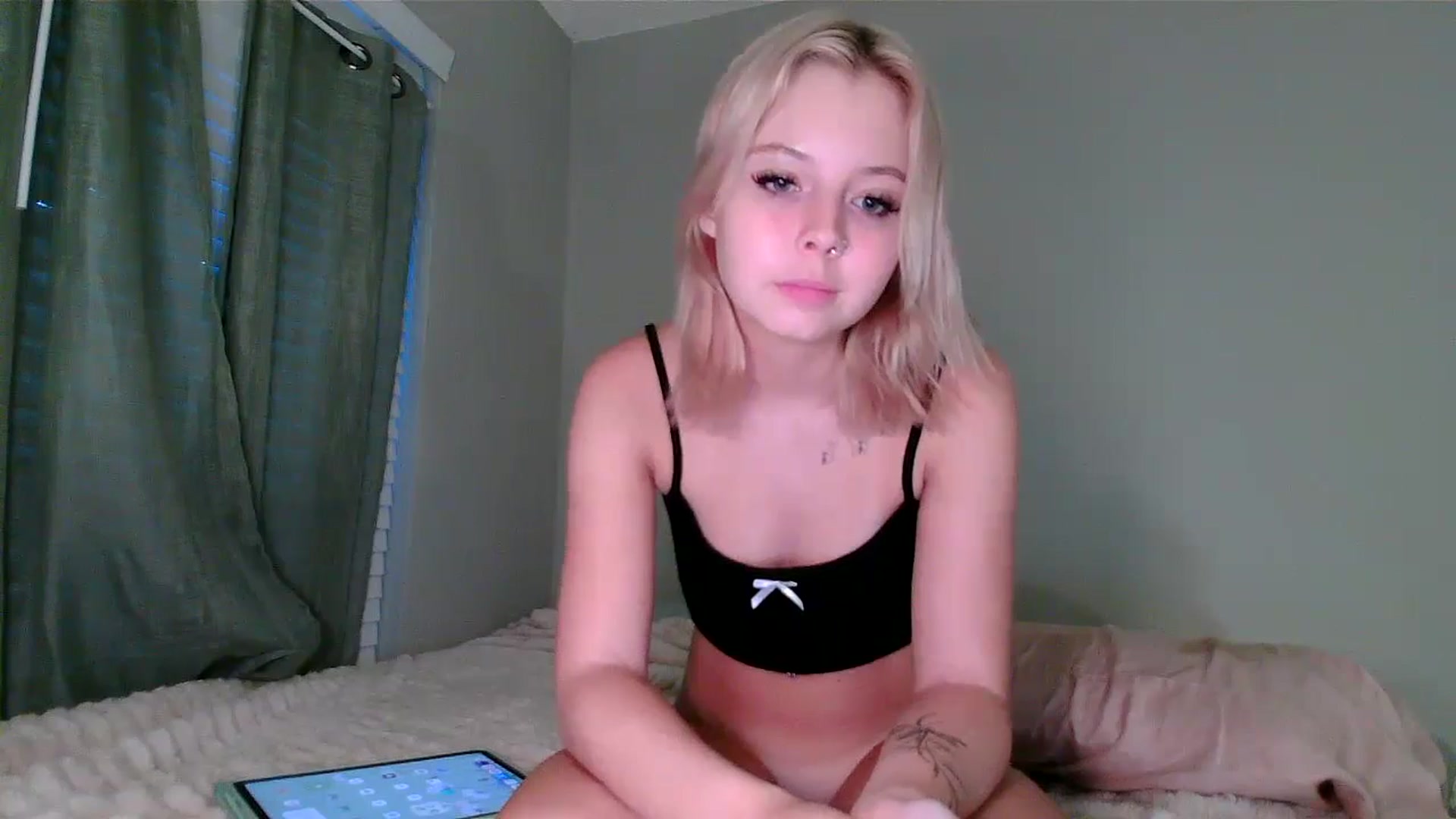 Gallery image thumbnail from minnesotagirl's myfreecams stream on, 08/14/2024, 23:47 image 19 of 20