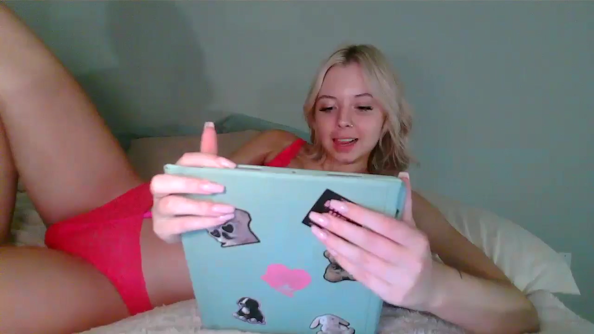 Gallery image thumbnail from minnesotagirl's myfreecams stream on, 09/07/2024, 23:28 image 5 of 20