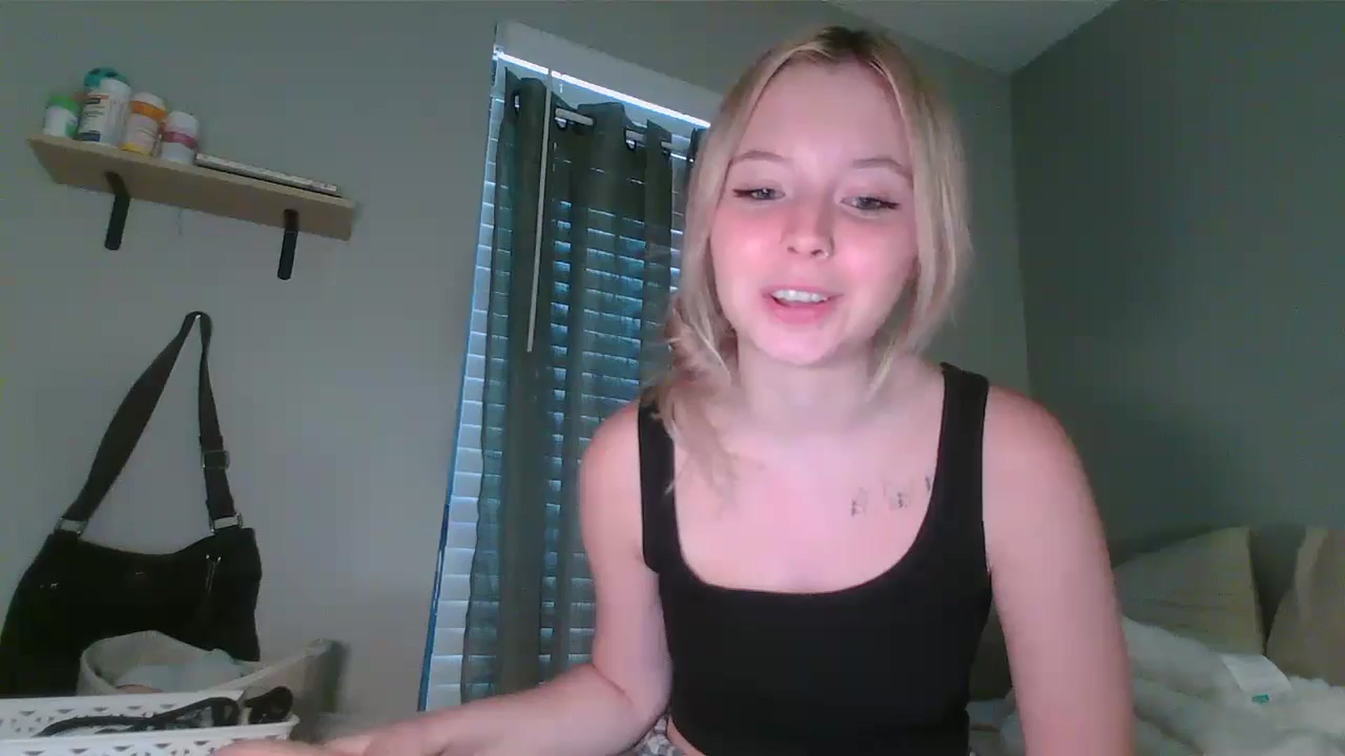 Gallery image thumbnail from minnesotagirl's myfreecams stream on, 09/27/2024, 21:00 image 9 of 20