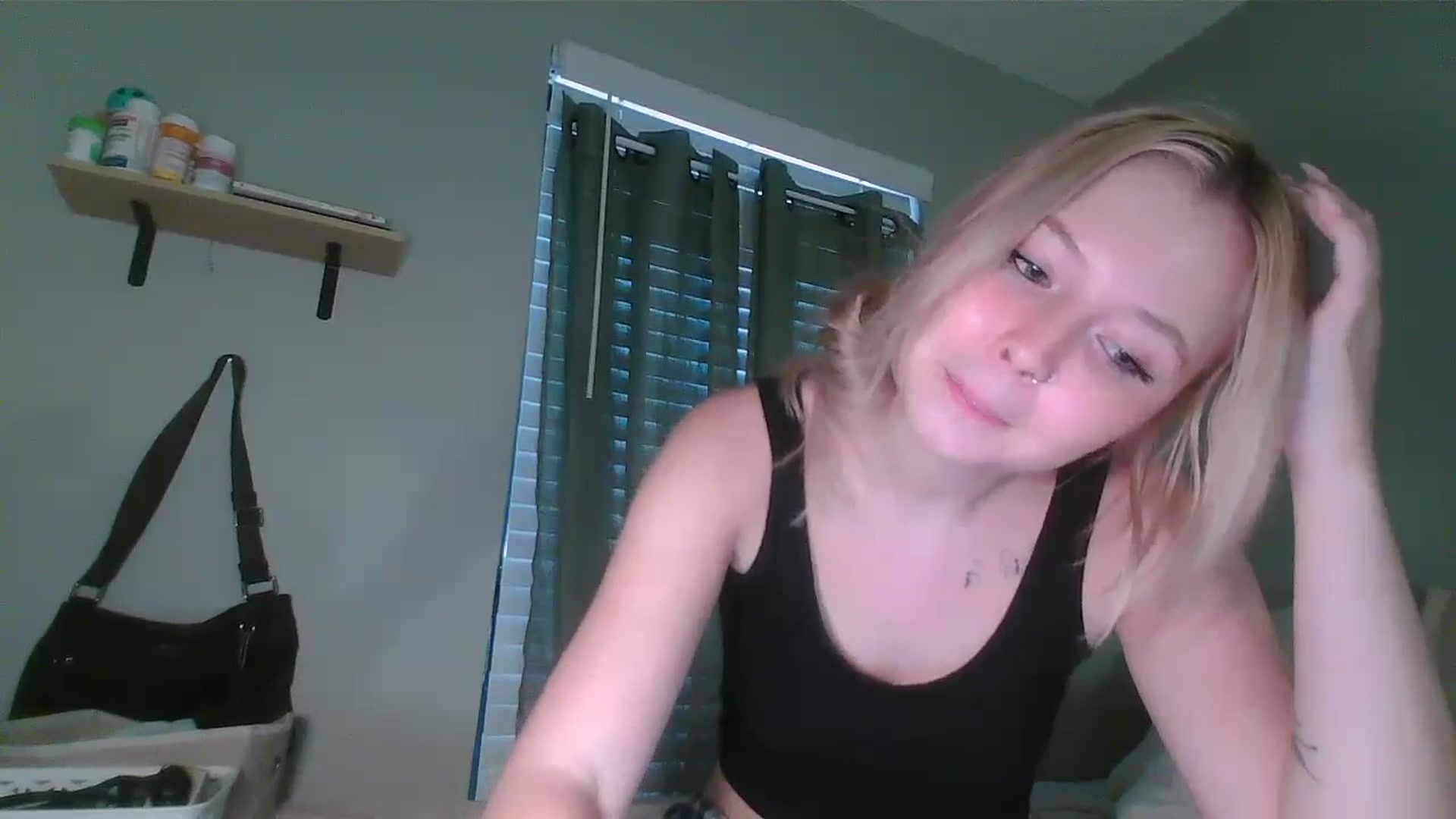 Gallery image thumbnail from minnesotagirl's myfreecams stream on, 09/27/2024, 21:00 image 15 of 20