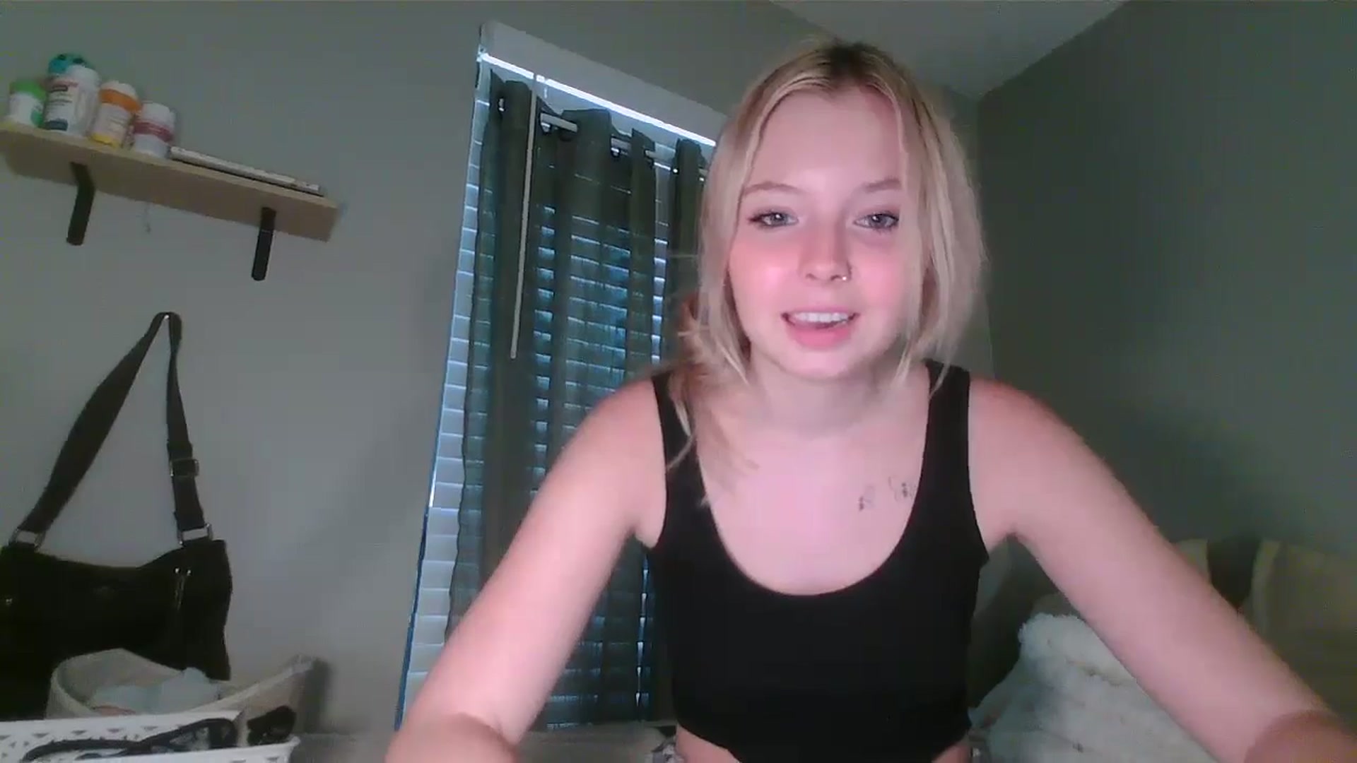 Gallery image thumbnail from minnesotagirl's myfreecams stream on, 09/27/2024, 21:00 image 11 of 20
