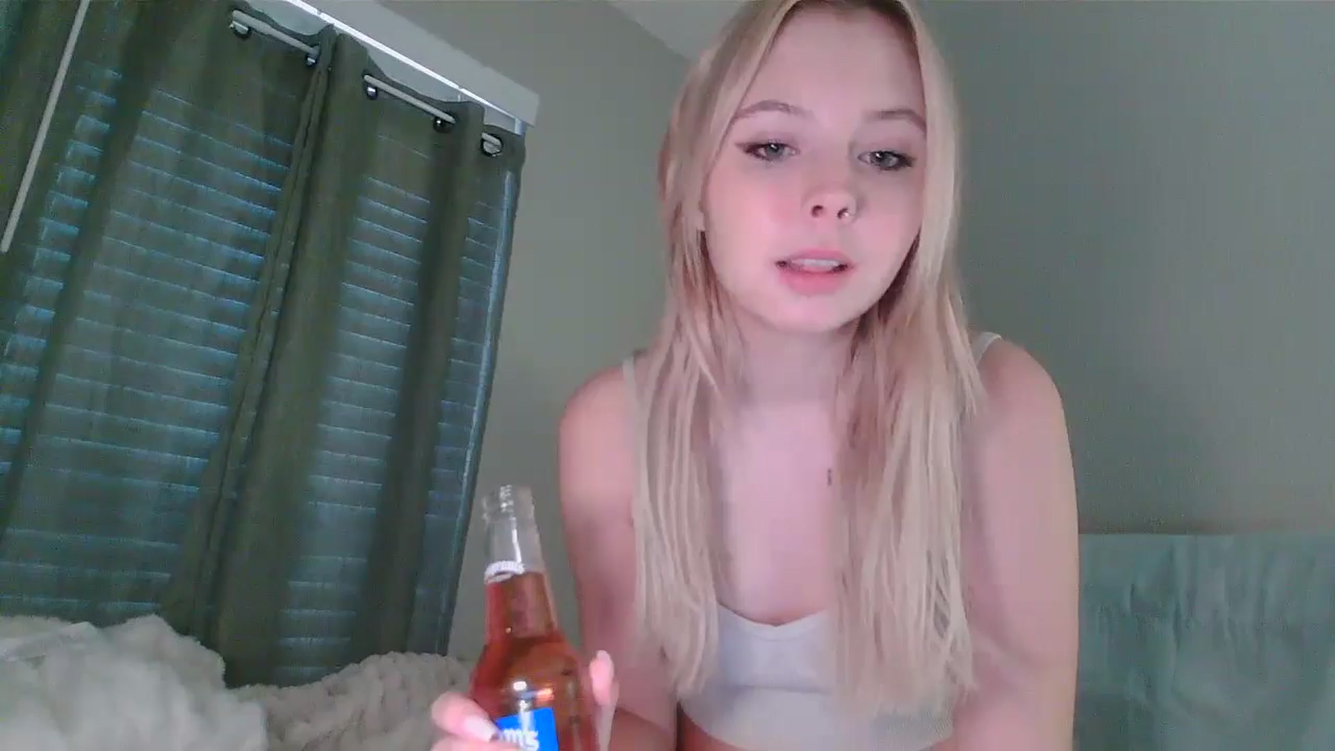 Gallery image thumbnail from minnesotagirl's myfreecams stream on, 10/22/2024, 20:59 image 18 of 20