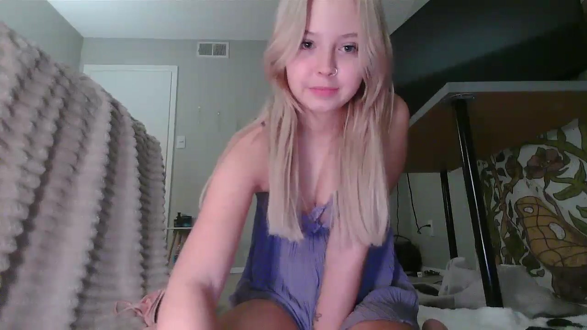 Gallery image thumbnail from minnesotagirl's myfreecams stream on, 11/17/2024, 20:53 image 18 of 20