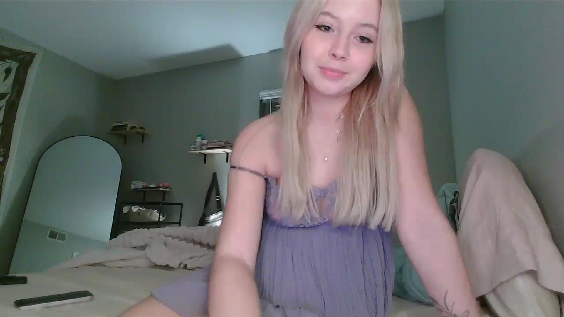 Gallery image thumbnail from minnesotagirl's myfreecams stream on, 11/18/2024, 22:28 image 9 of 20