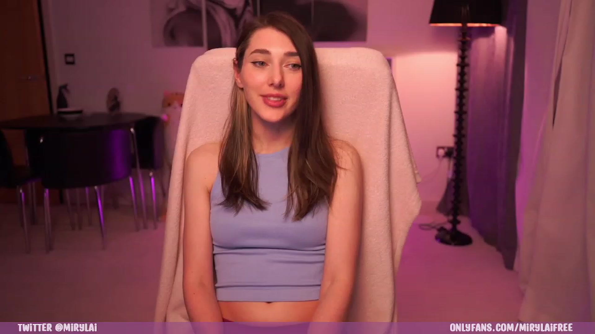 Gallery image thumbnail from mirylai's myfreecams stream on, 03/10/2023, 19:49 image 17 of 20