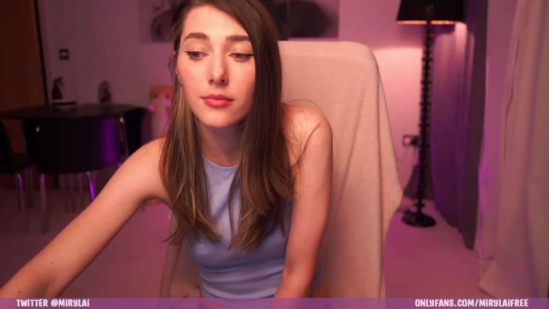 Gallery image thumbnail from mirylai's myfreecams stream on, 03/10/2023, 19:49 image 18 of 20