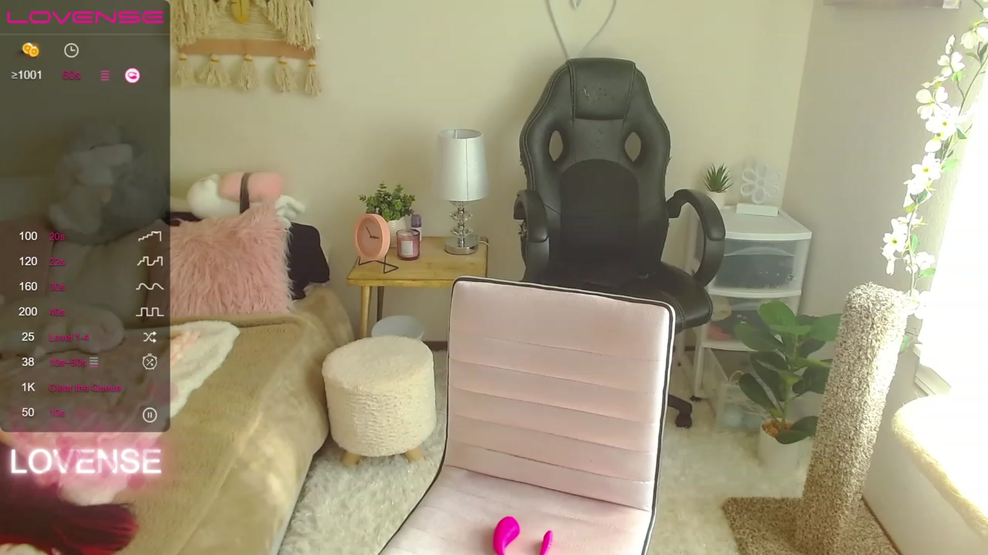 Gallery image thumbnail from misiu98's myfreecams stream on, 12/01/2022, 19:00 image 17 of 20