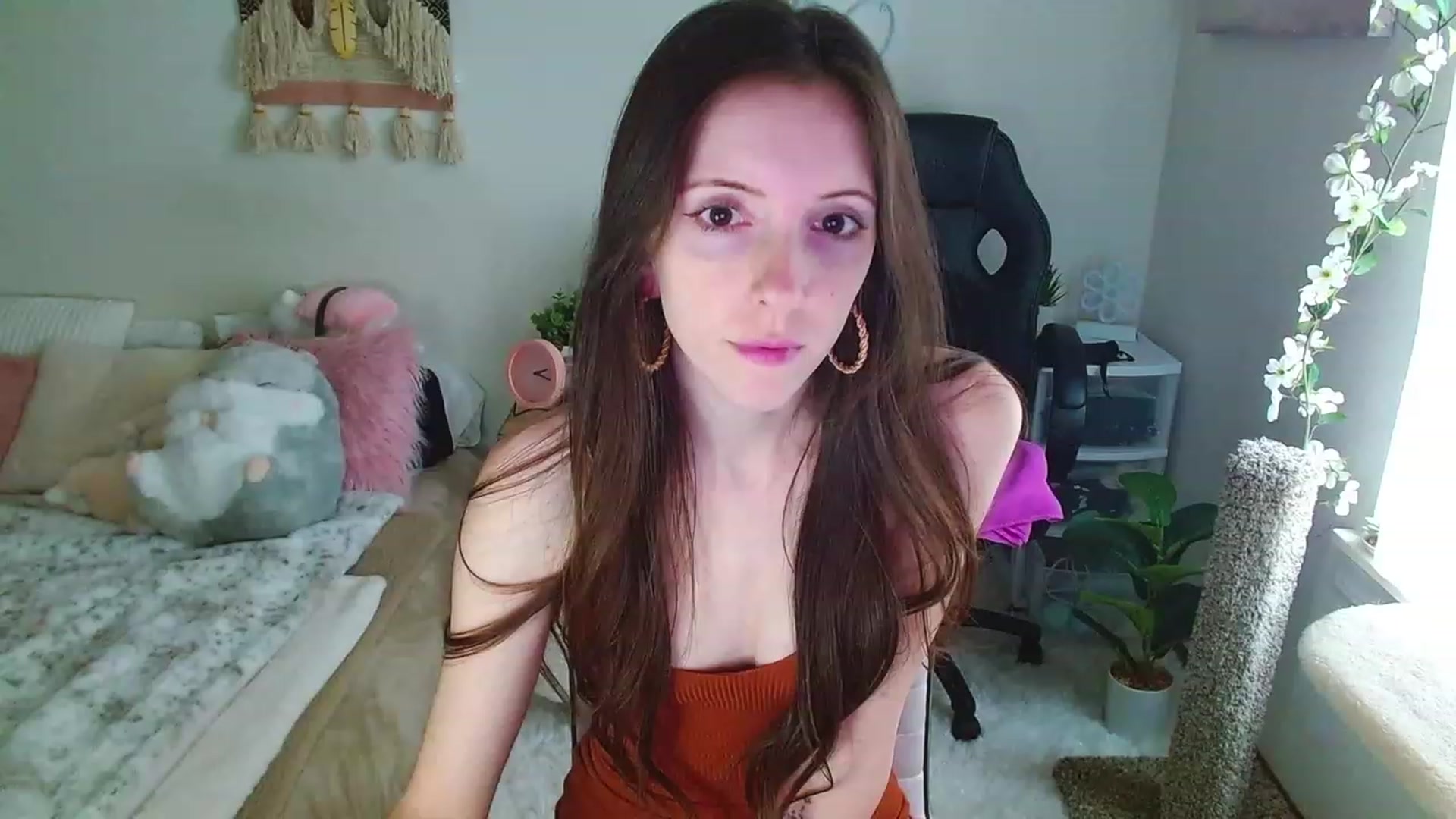 Gallery image thumbnail from misiu98's myfreecams stream on, 12/15/2022, 18:29 image 14 of 20