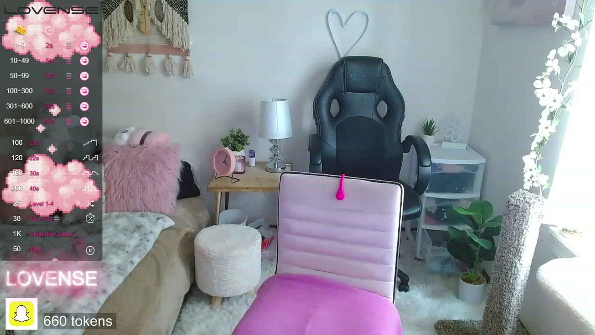 Gallery image thumbnail from misiu98's myfreecams stream on, 01/04/2023, 20:46 image 3 of 20
