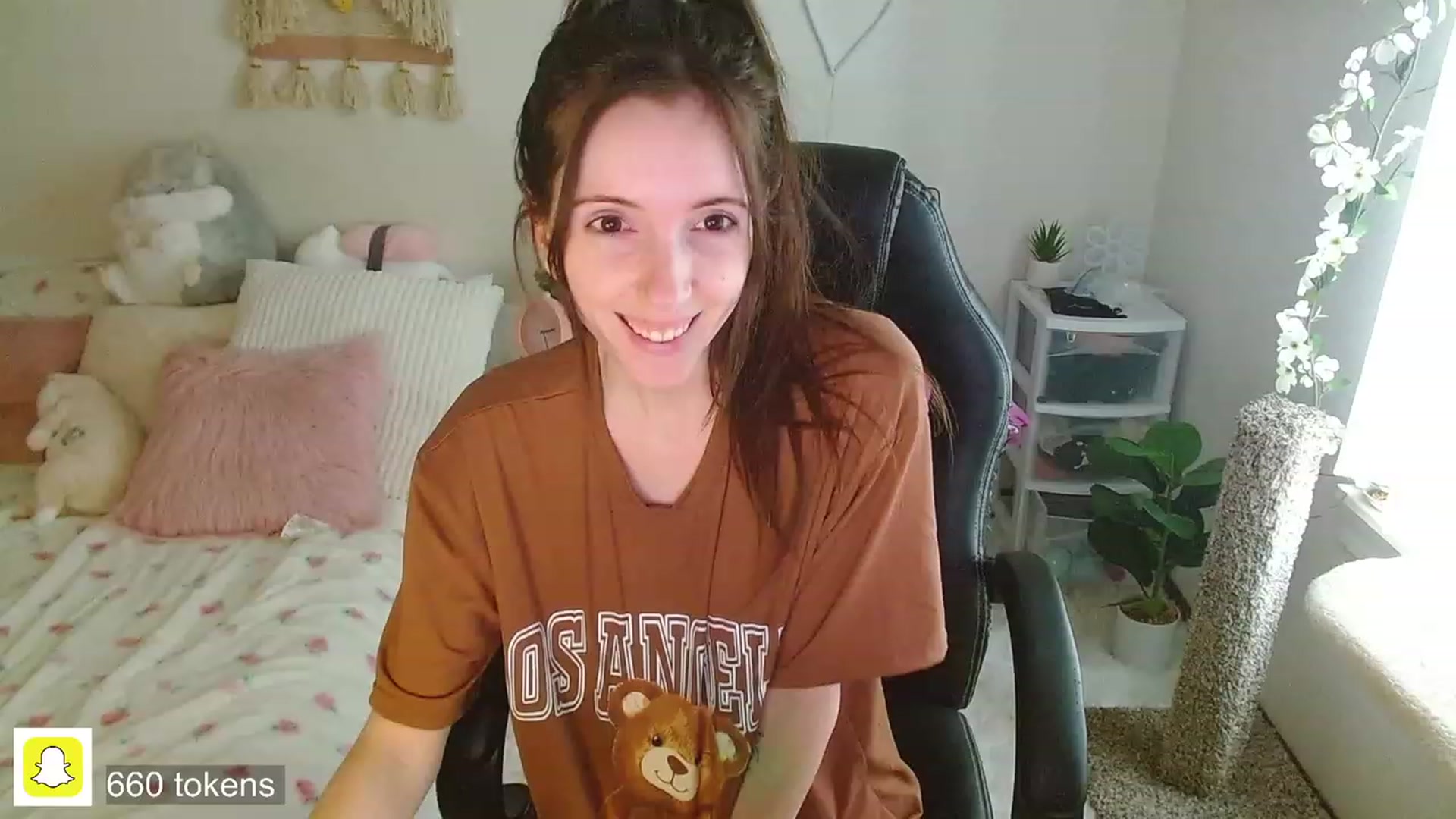 Gallery image thumbnail from misiu98's myfreecams stream on, 01/06/2023, 19:33 image 15 of 20