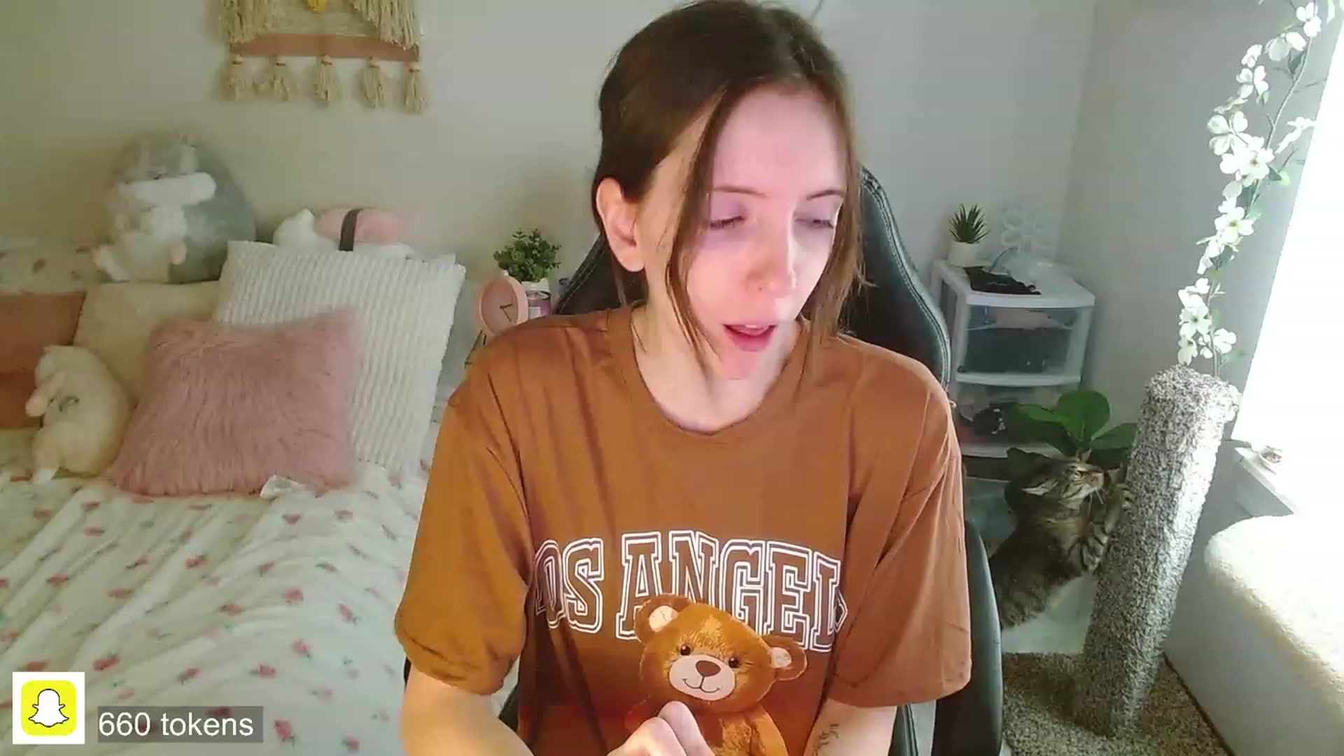 Gallery image thumbnail from misiu98's myfreecams stream on, 01/06/2023, 19:33 image 12 of 20