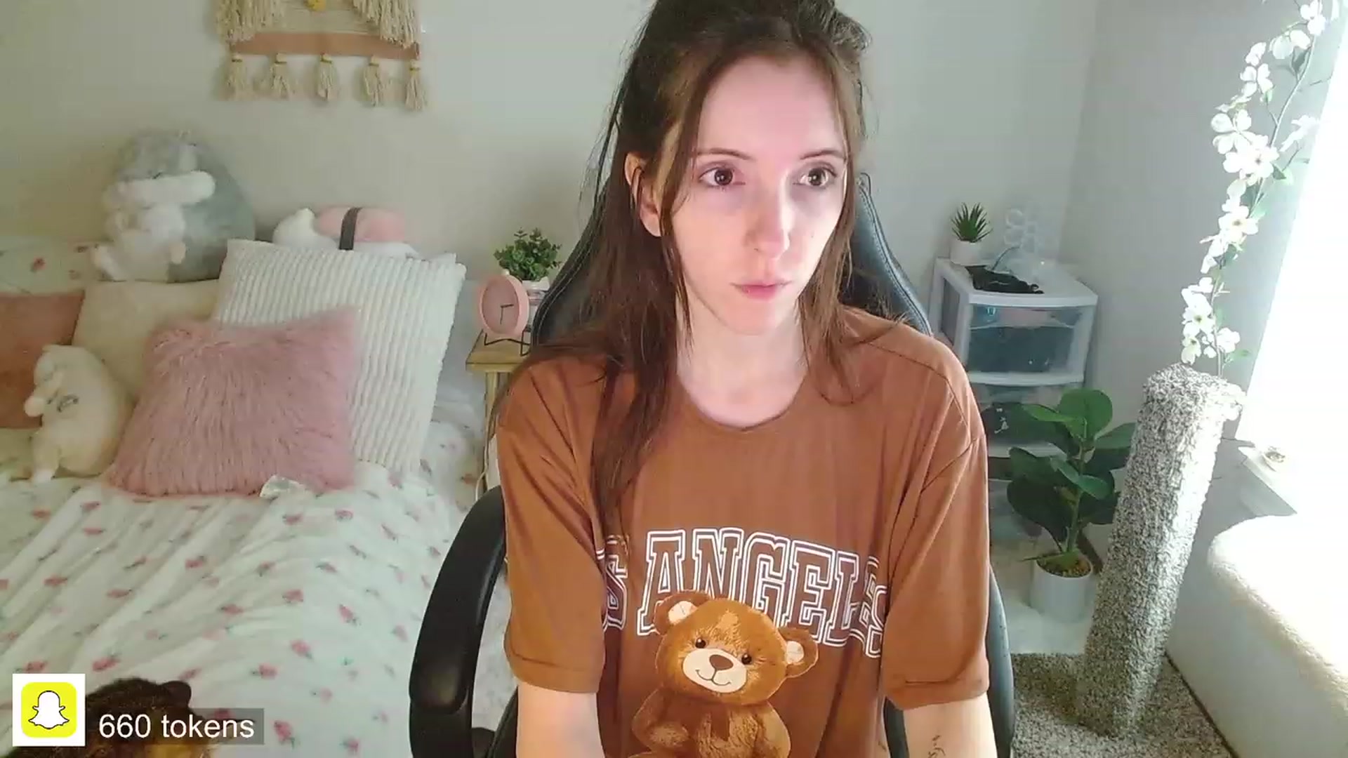 Gallery image thumbnail from misiu98's myfreecams stream on, 01/06/2023, 19:33 image 20 of 20
