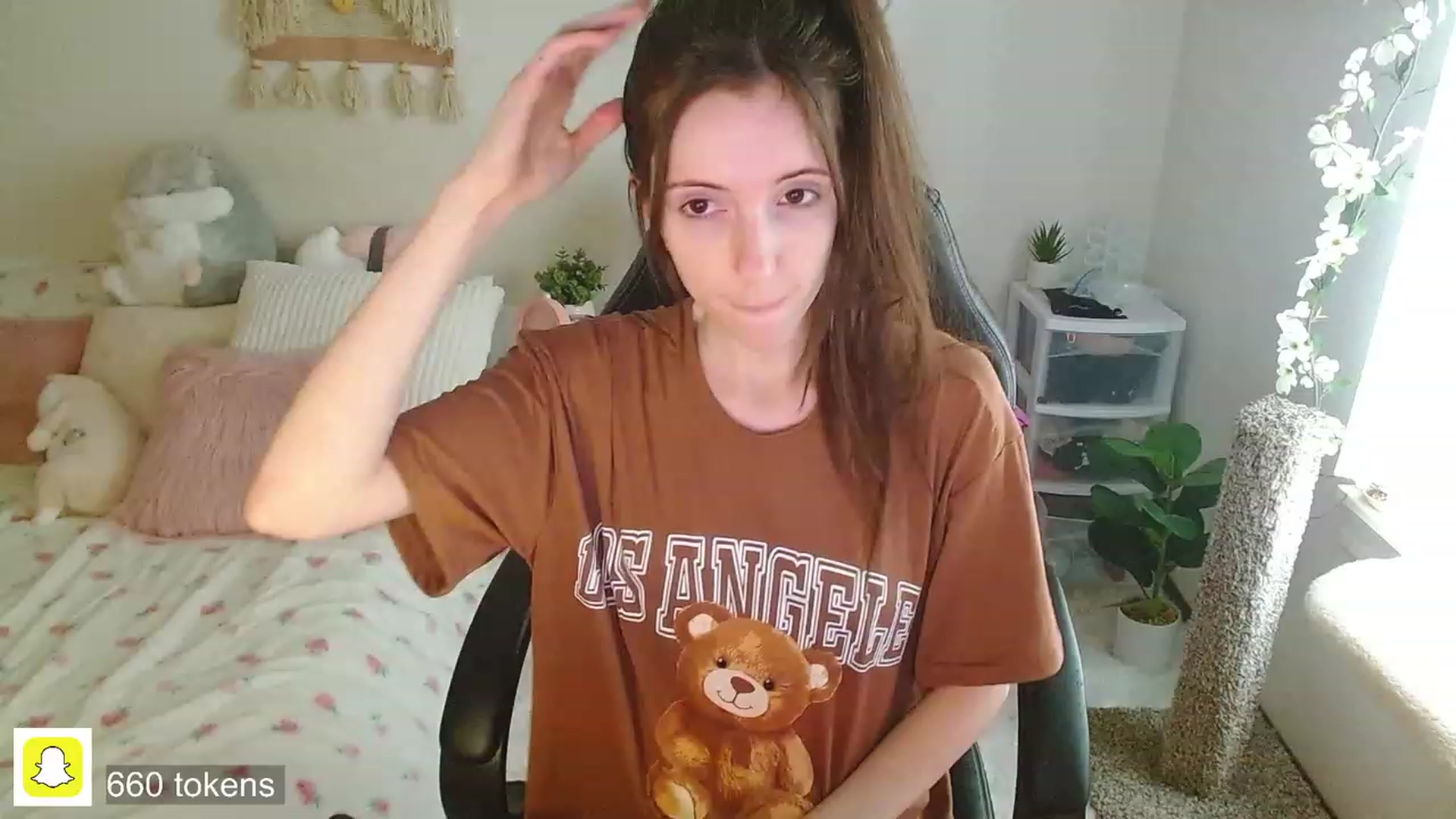 Gallery image thumbnail from misiu98's myfreecams stream on, 01/06/2023, 19:33 image 16 of 20