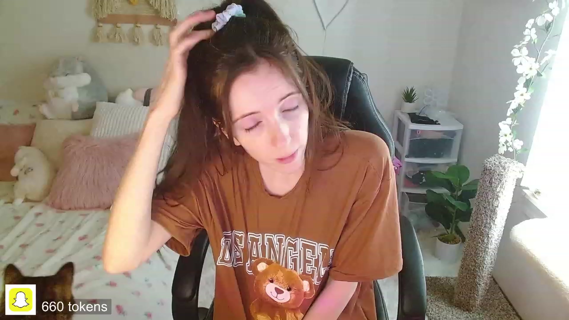 Gallery image thumbnail from misiu98's myfreecams stream on, 01/06/2023, 19:33 image 17 of 20