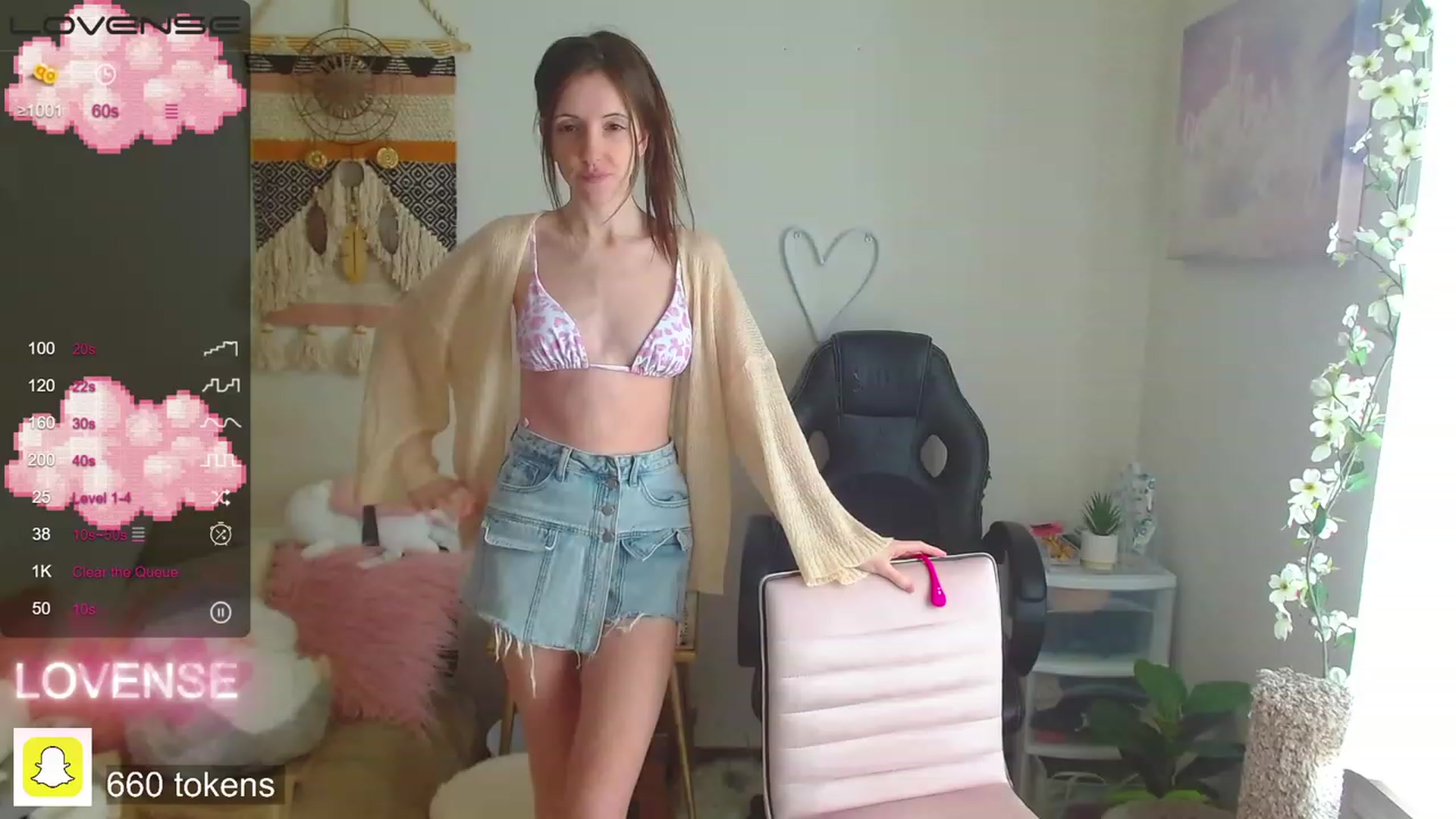 Gallery image thumbnail from misiu98's myfreecams stream on, 02/04/2023, 19:03 image 11 of 20