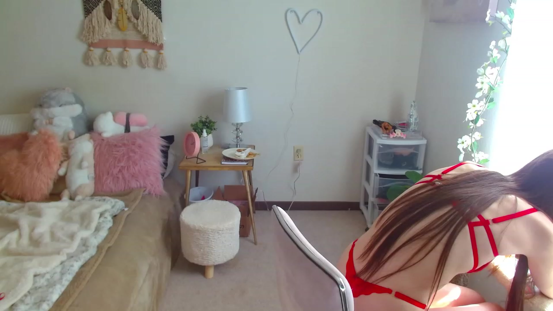 Gallery image thumbnail from misiu98's myfreecams stream on, 02/12/2023, 19:29 image 1 of 20