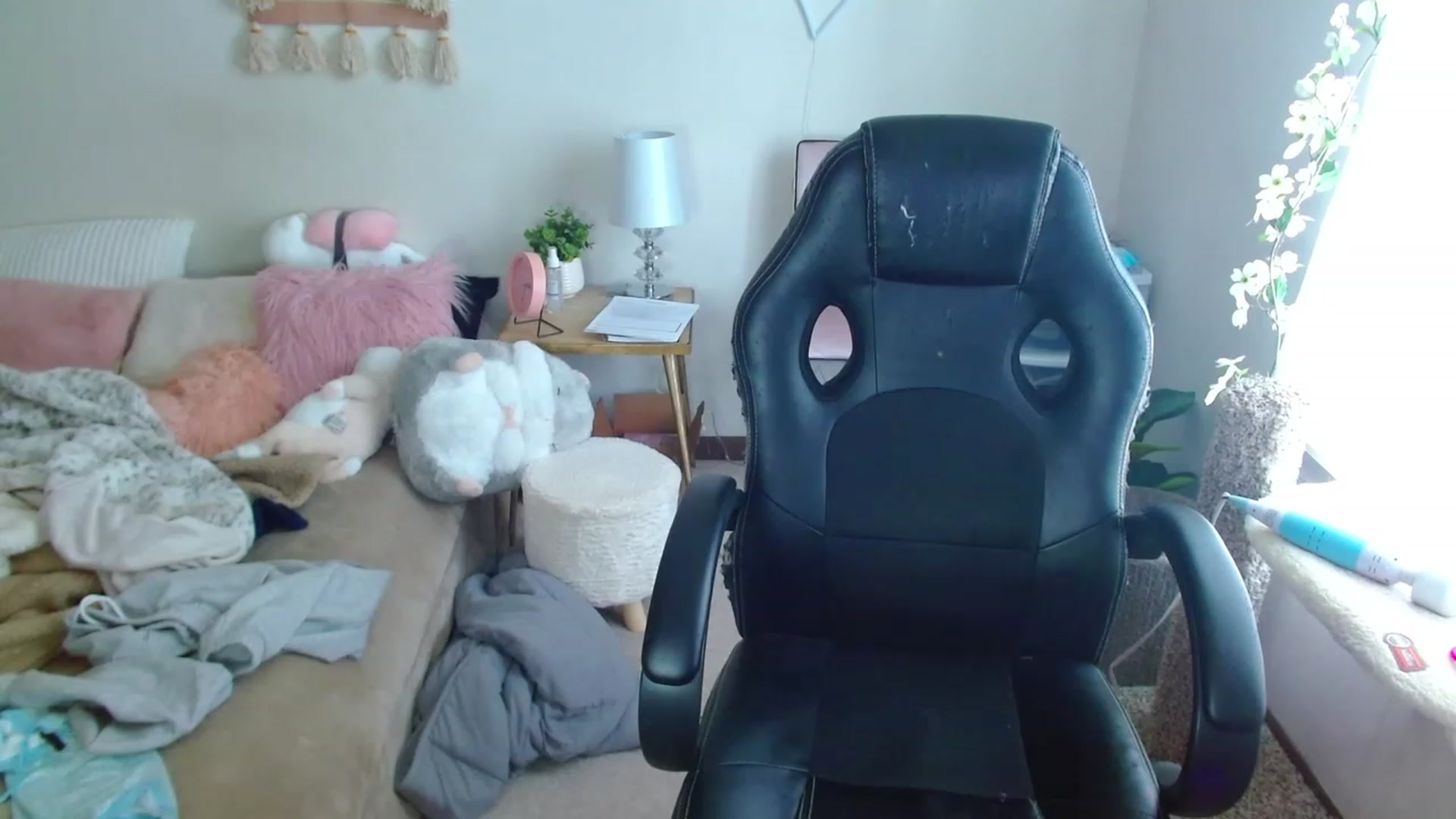 Gallery image thumbnail from misiu98's myfreecams stream on, 02/17/2023, 20:44 image 5 of 20