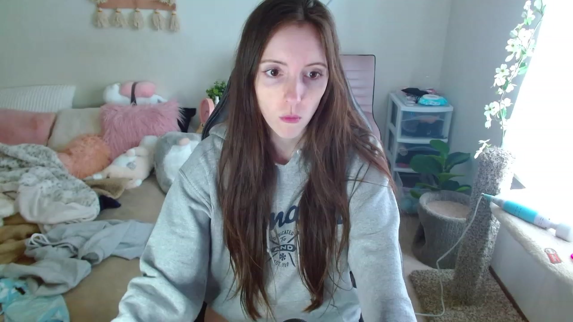 Gallery image thumbnail from misiu98's myfreecams stream on, 02/17/2023, 20:44 image 11 of 20