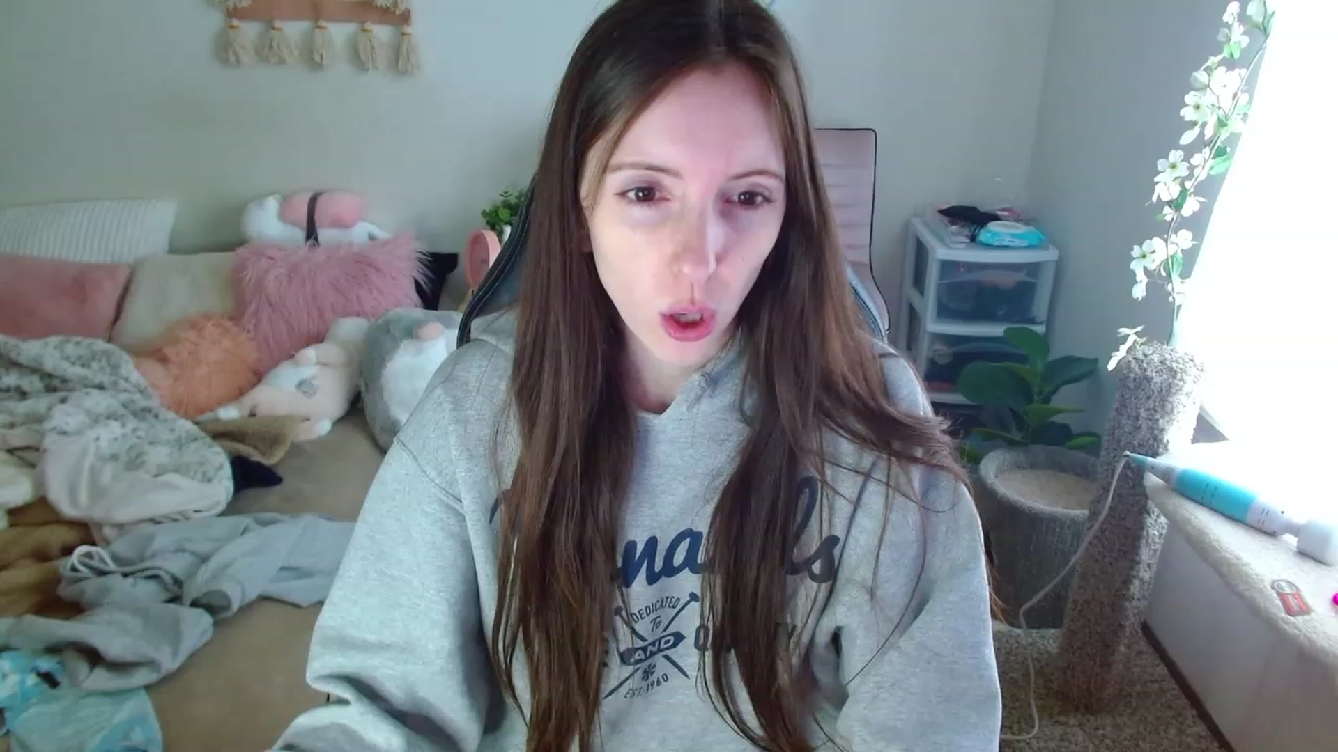 Gallery image thumbnail from misiu98's myfreecams stream on, 02/17/2023, 20:44 image 9 of 20