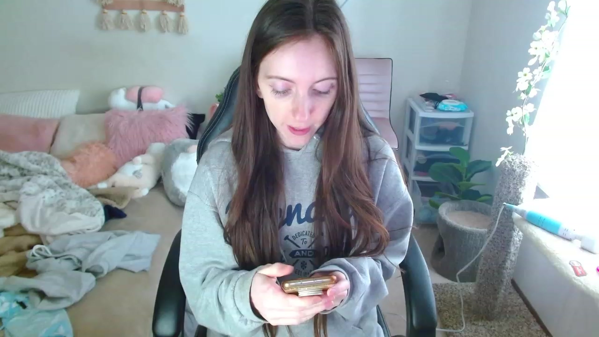 Gallery image thumbnail from misiu98's myfreecams stream on, 02/17/2023, 20:44 image 6 of 20