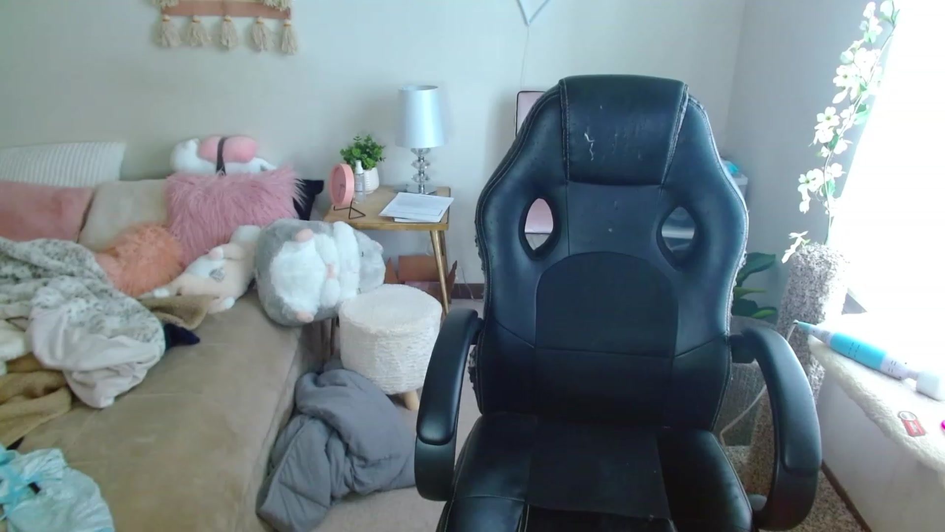 Gallery image thumbnail from misiu98's myfreecams stream on, 02/17/2023, 20:44 image 4 of 20