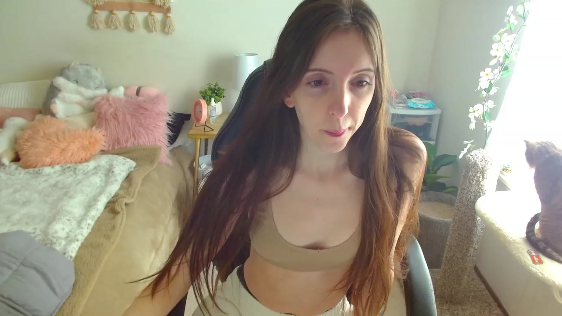 Gallery image thumbnail from misiu98's myfreecams stream on, 02/19/2023, 19:29 image 4 of 20