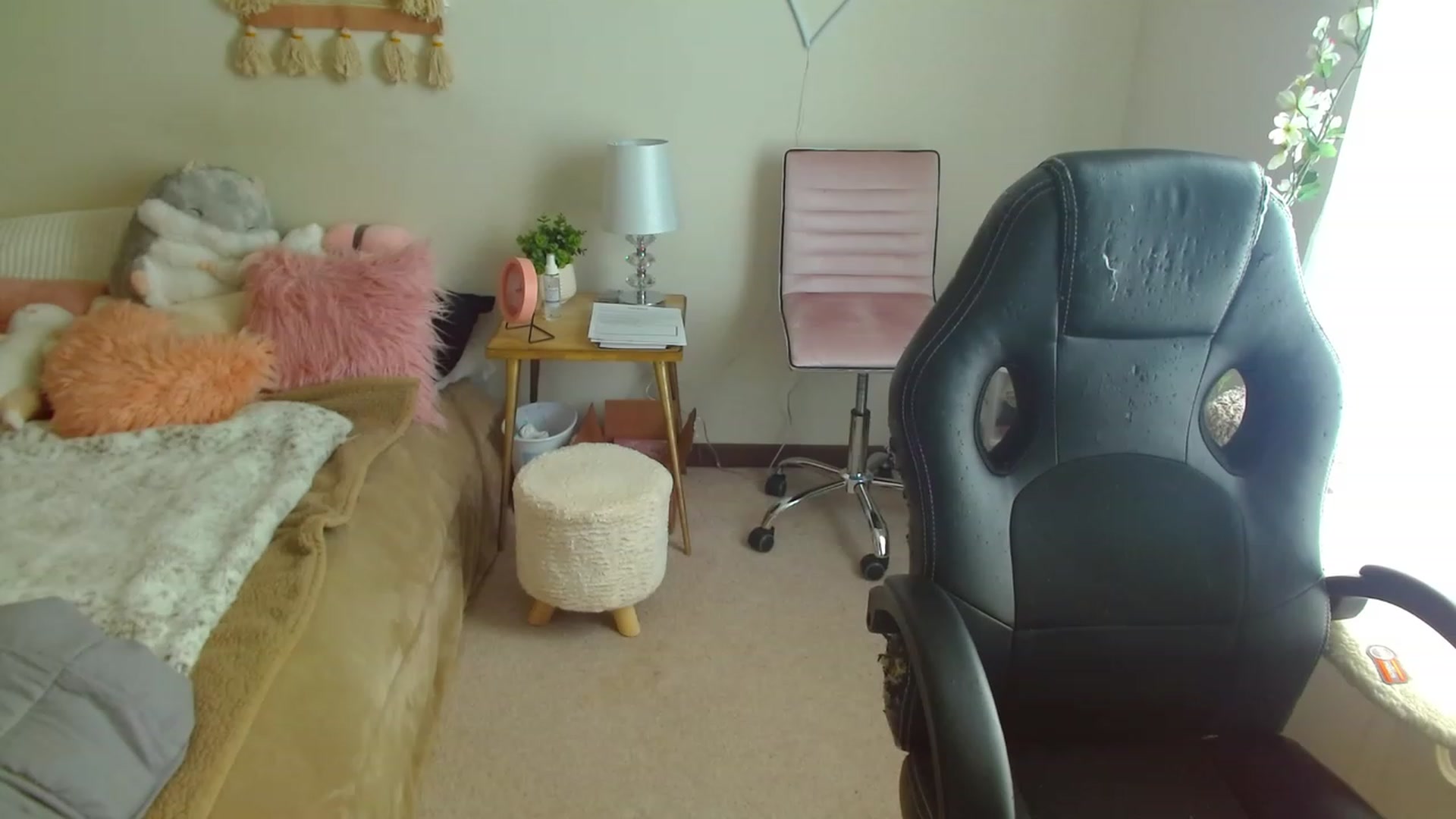 Gallery image thumbnail from misiu98's myfreecams stream on, 02/19/2023, 19:29 image 1 of 20