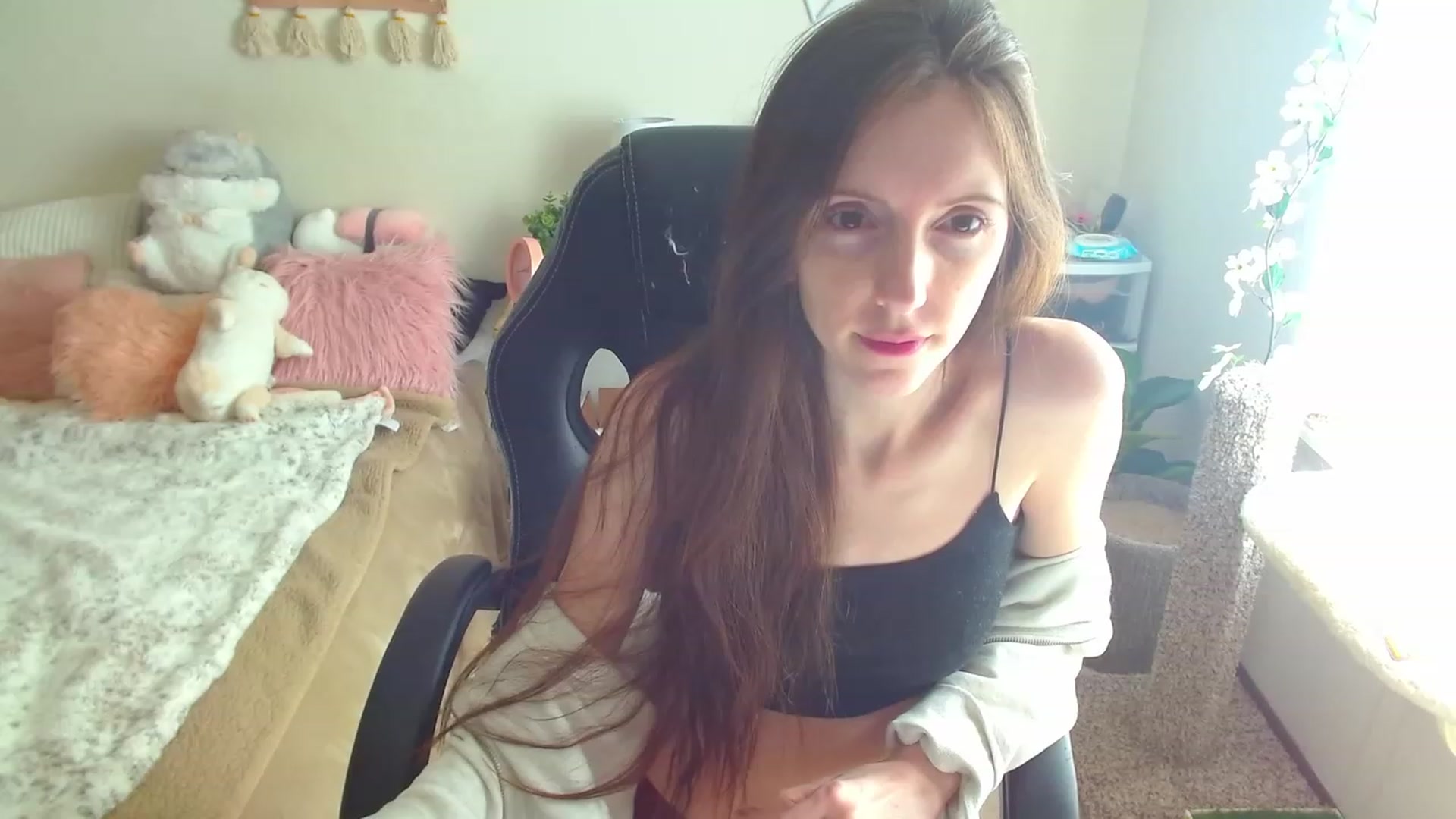 Gallery image thumbnail from misiu98's myfreecams stream on, 02/28/2023, 18:45 image 20 of 20
