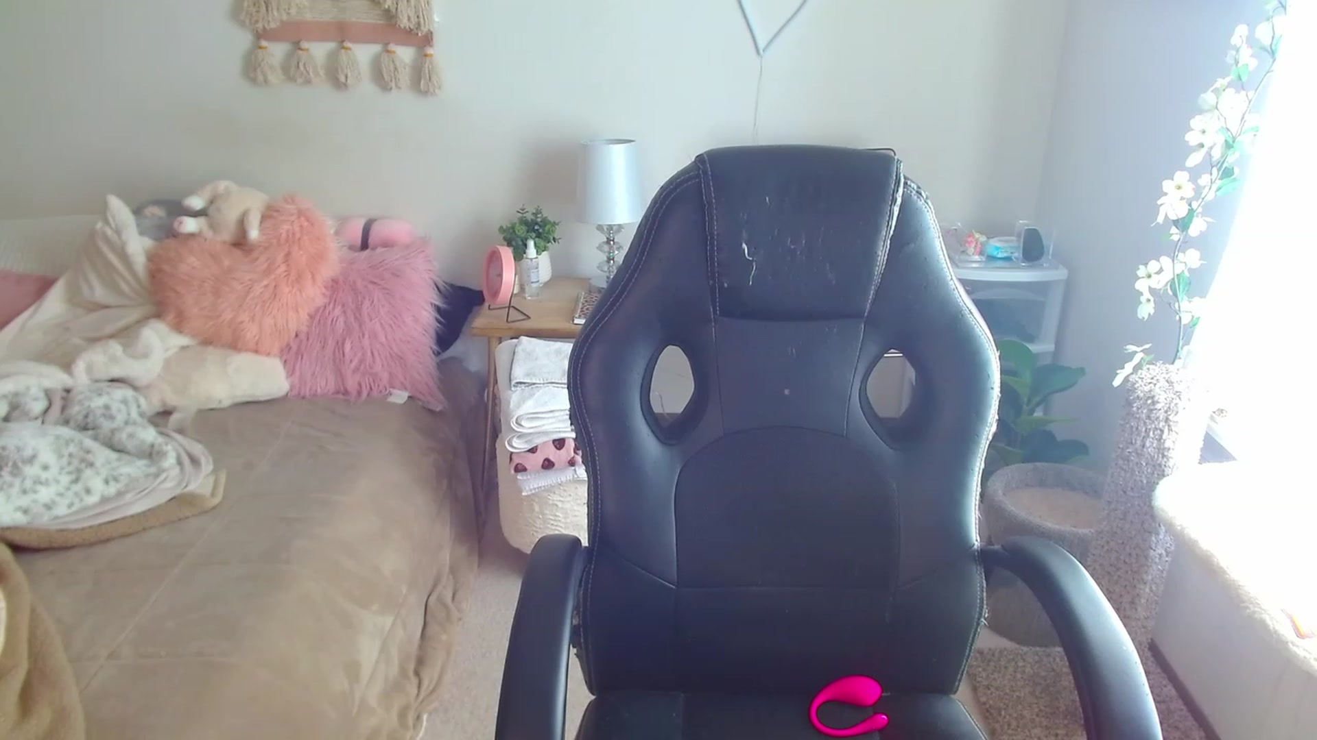 Gallery image thumbnail from misiu98's myfreecams stream on, 03/05/2023, 18:18 image 19 of 20