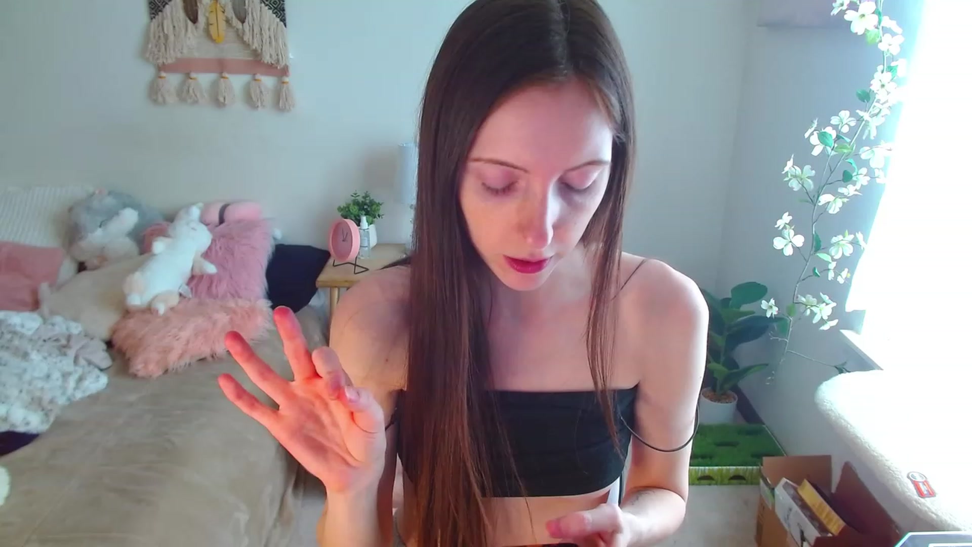 Gallery image thumbnail from misiu98's myfreecams stream on, 03/10/2023, 19:24 image 6 of 20