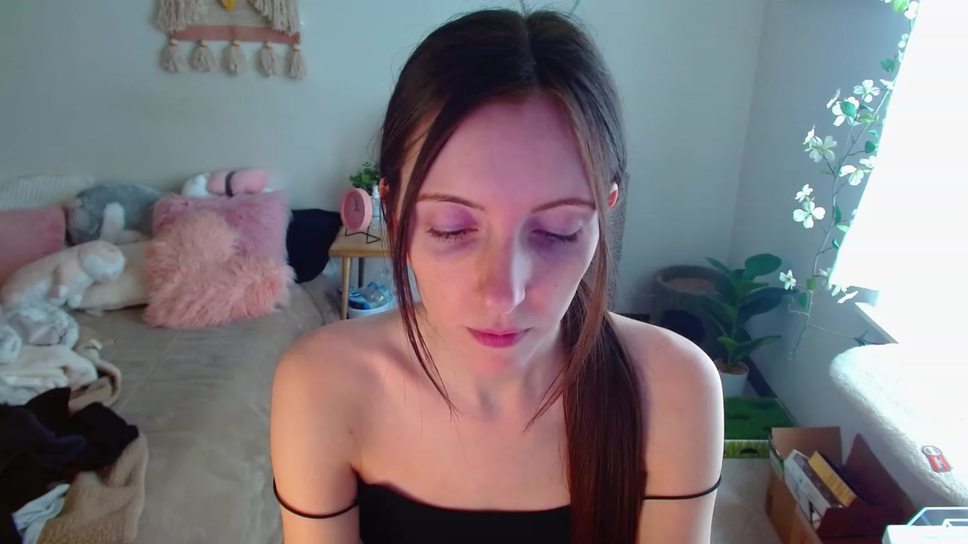 Gallery image thumbnail from misiu98's myfreecams stream on, 03/12/2023, 17:09 image 3 of 20