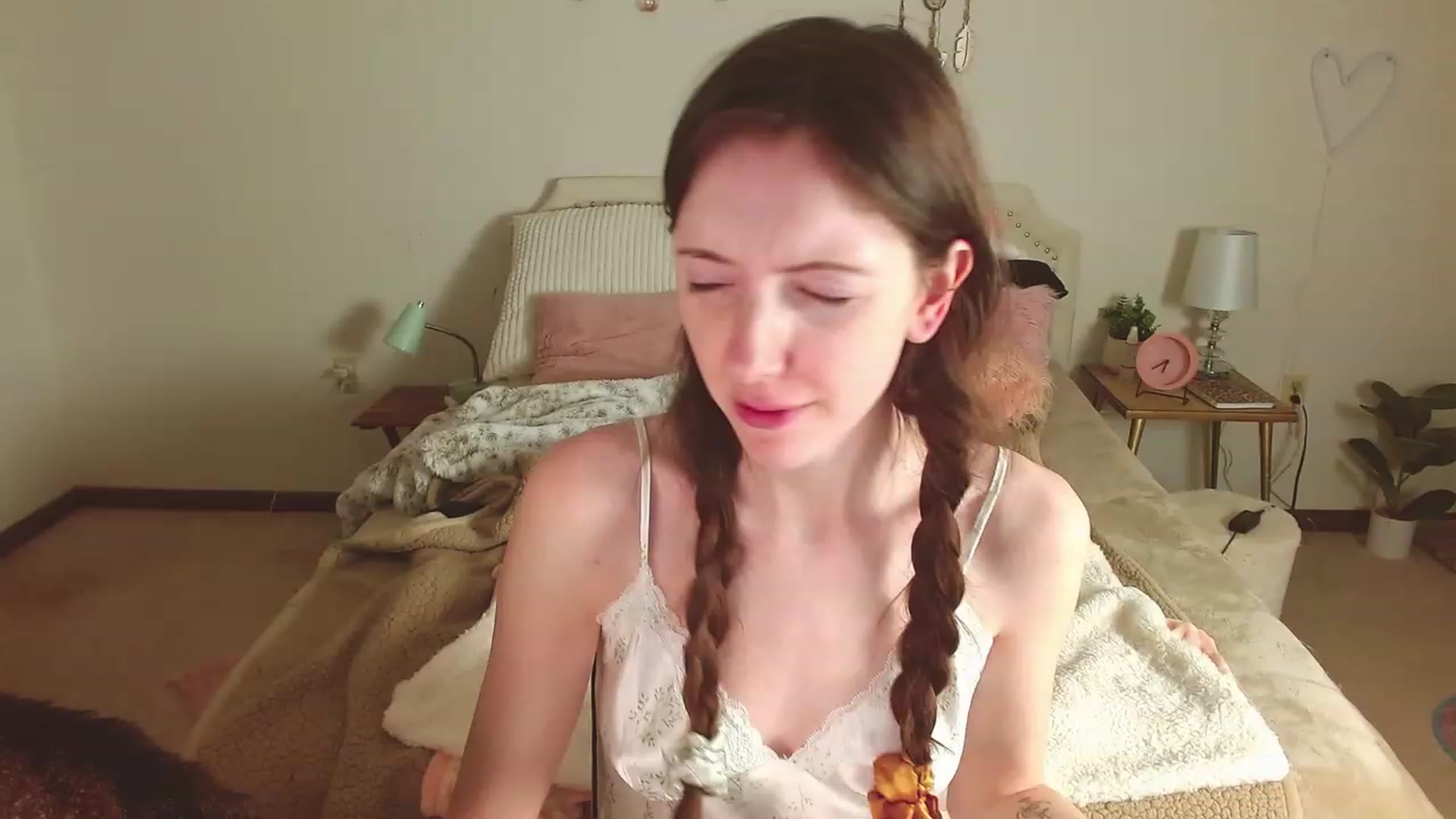 Gallery image thumbnail from misiu98's myfreecams stream on, 03/23/2023, 12:02 image 8 of 20