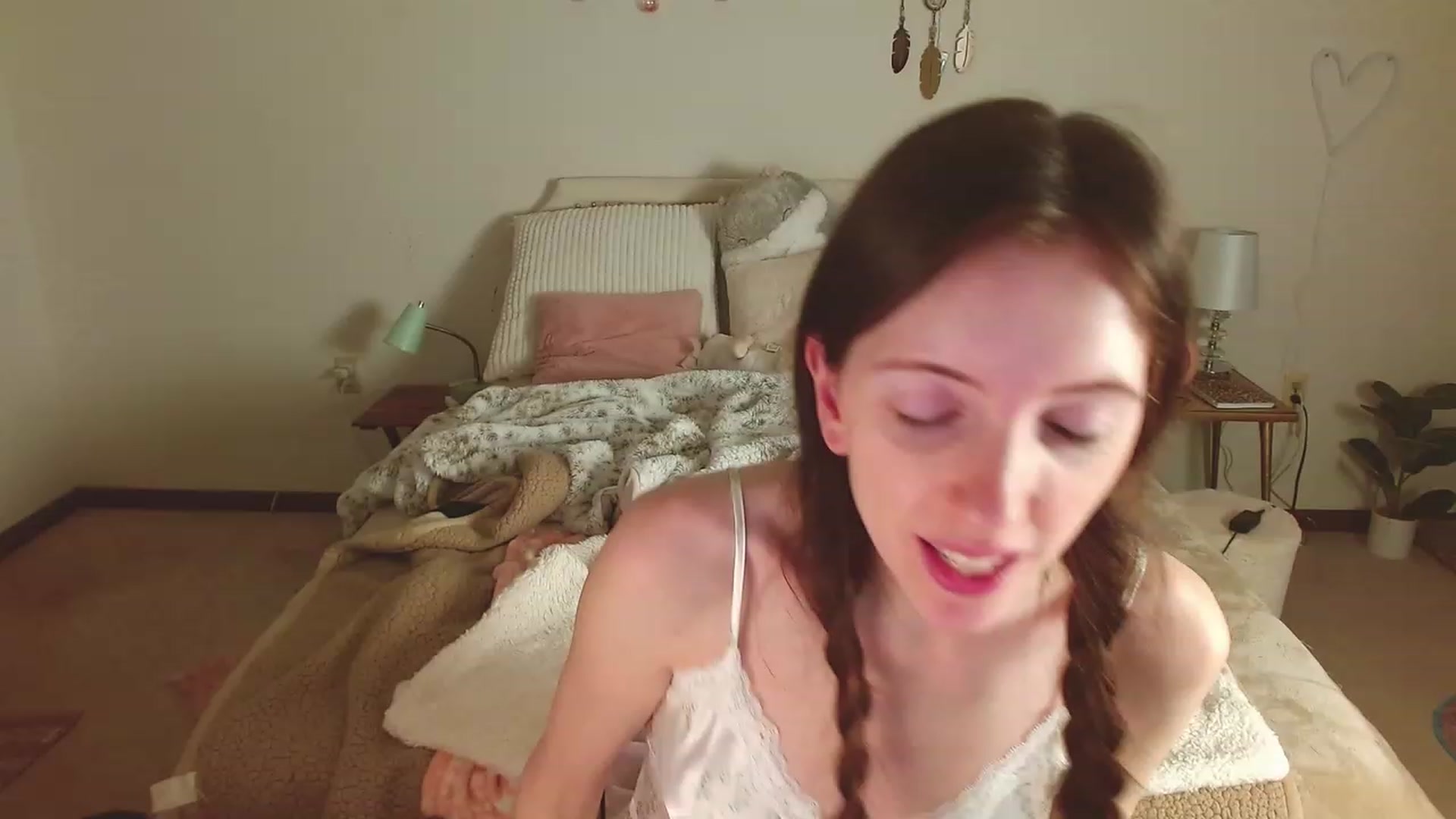 Gallery image thumbnail from misiu98's myfreecams stream on, 03/23/2023, 12:02 image 9 of 20