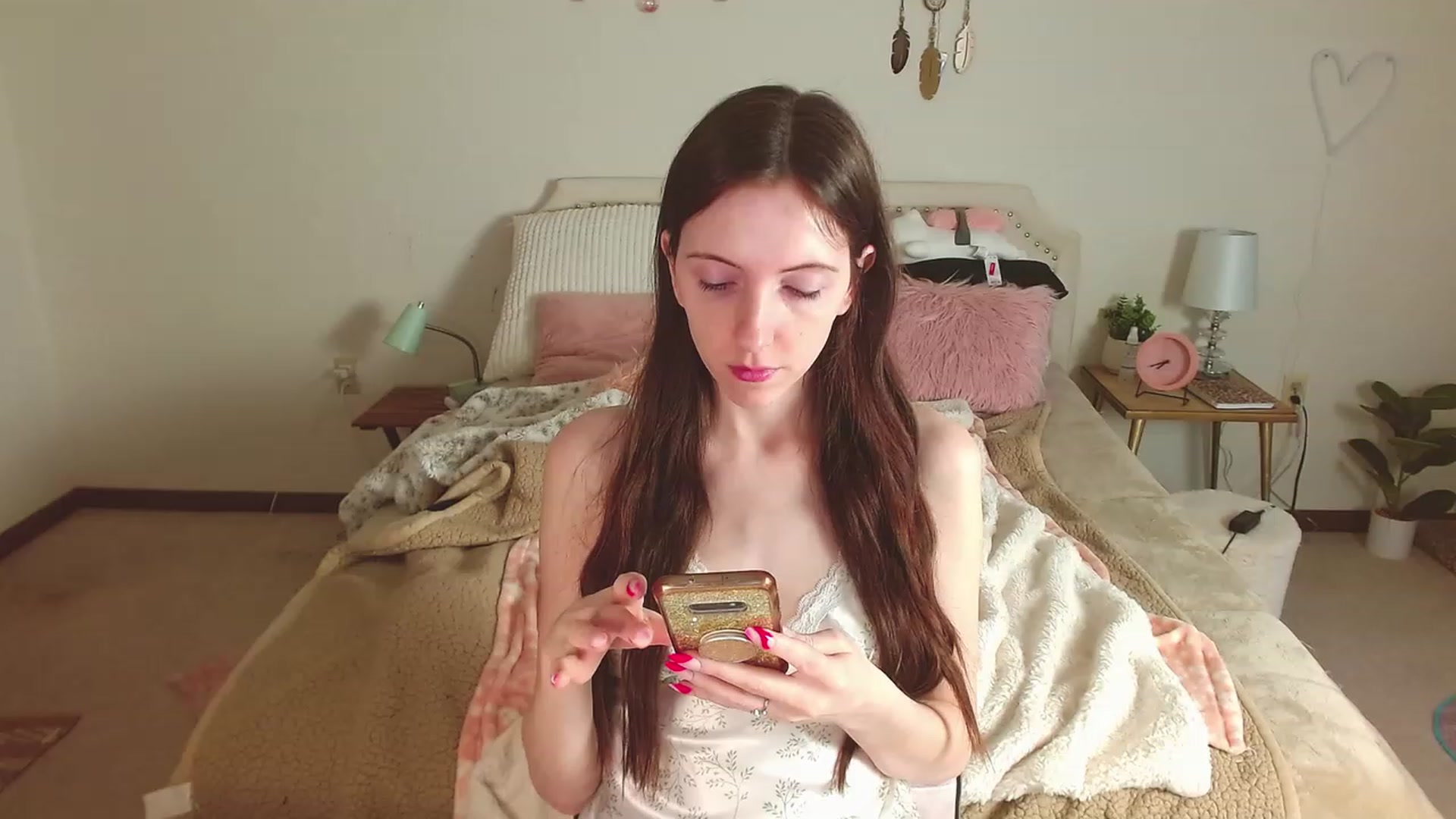 Gallery image thumbnail from misiu98's myfreecams stream on, 03/23/2023, 13:25 image 1 of 20