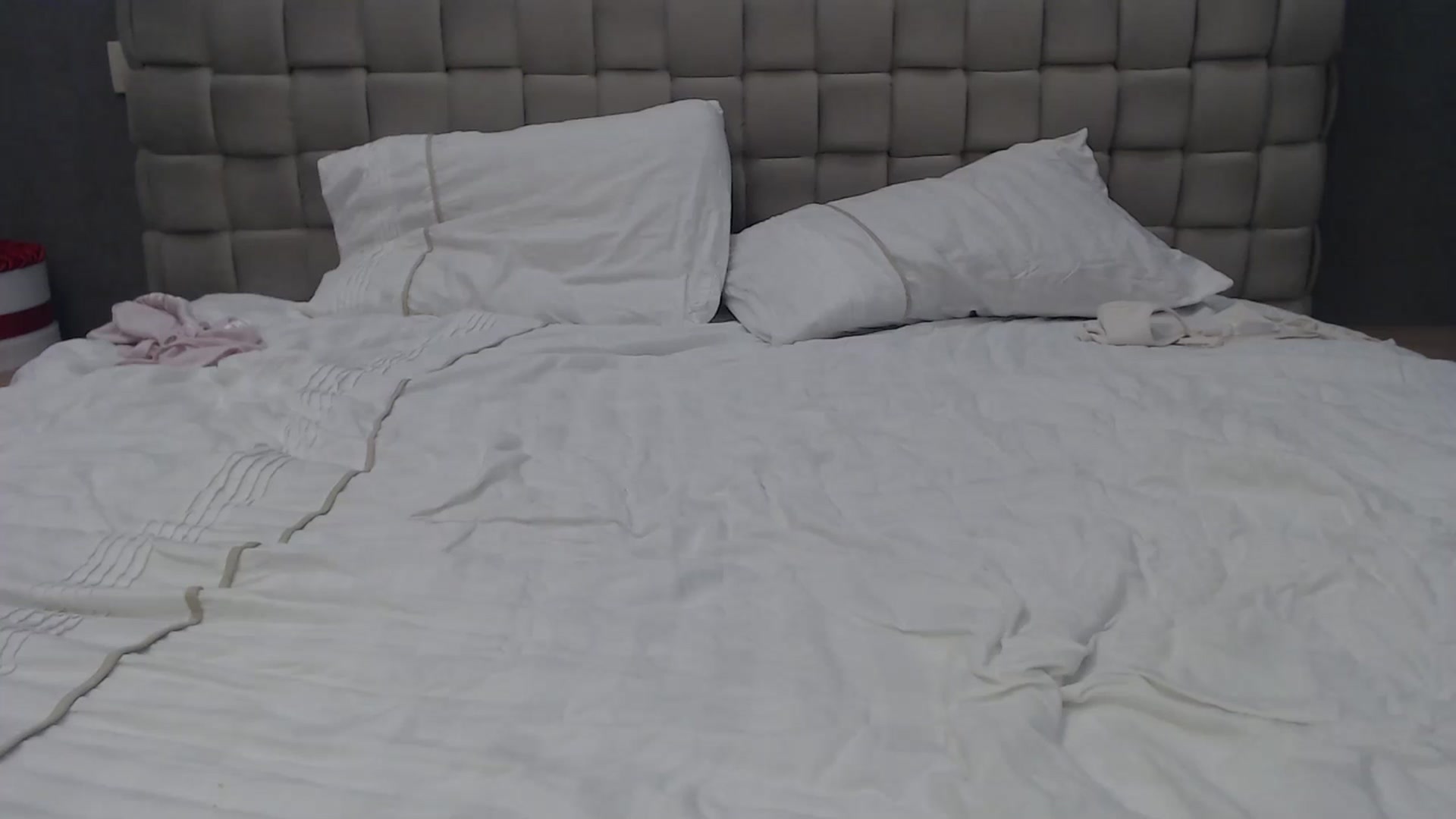 Gallery image thumbnail from miss1emmy's myfreecams stream on, 06/11/2025, 06:18 image 10 of 20