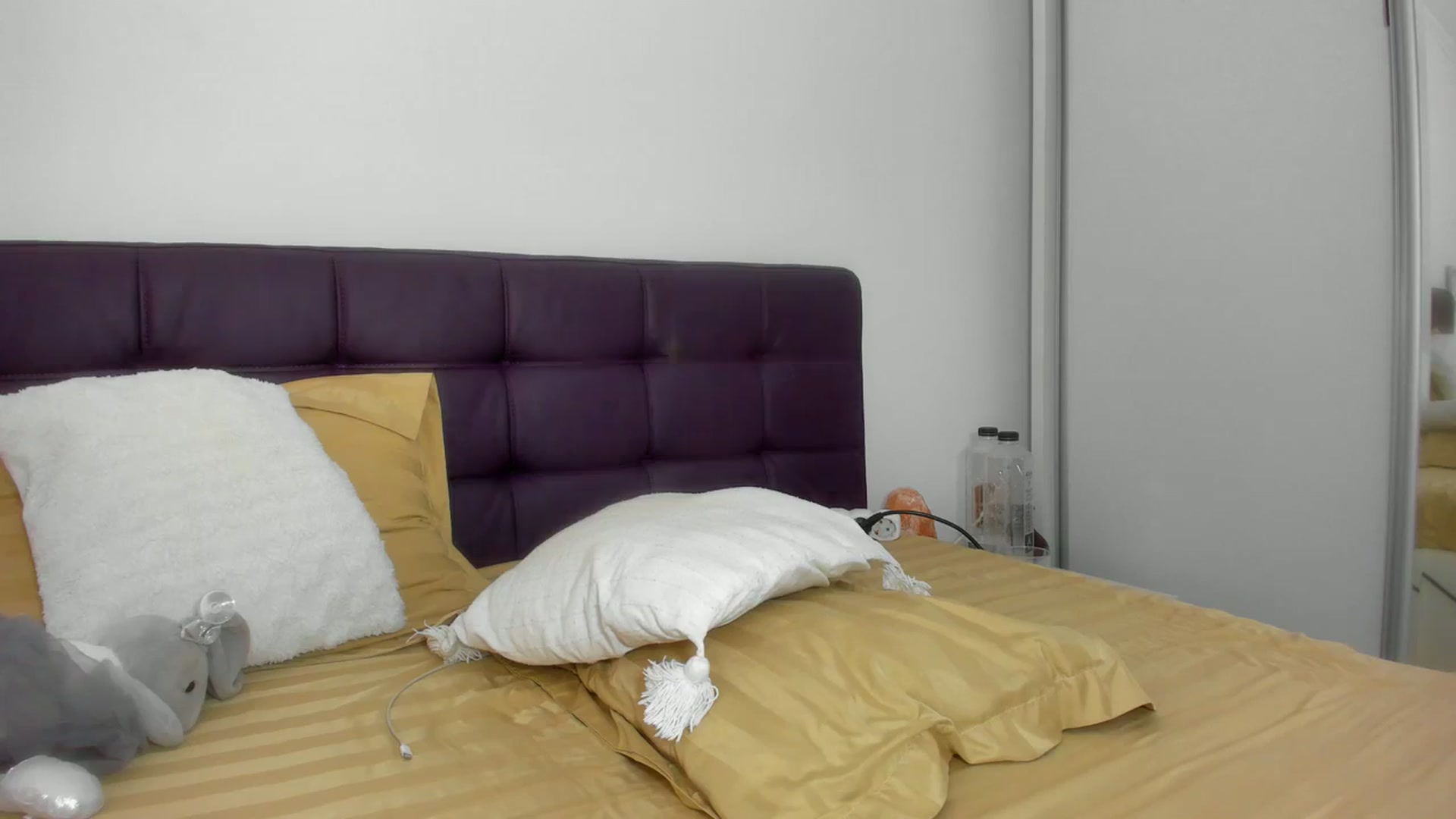 Gallery image thumbnail from miss_alessia1's myfreecams stream on, 01/23/2024, 14:49 image 11 of 20