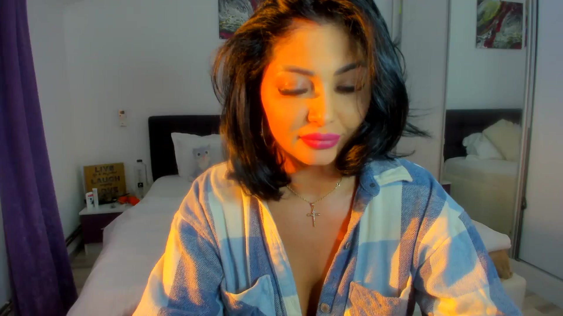 Gallery image thumbnail from miss_alessia1's myfreecams stream on, 03/07/2024, 15:23 image 3 of 20