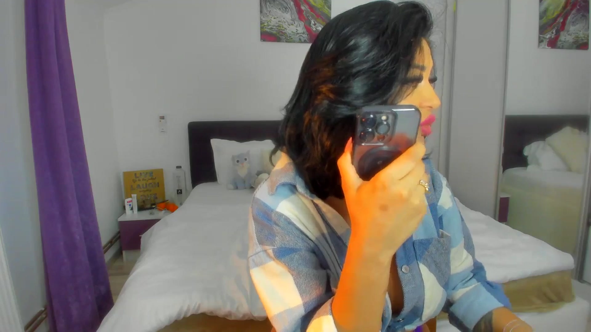 Gallery image thumbnail from miss_alessia1's myfreecams stream on, 03/07/2024, 15:23 image 20 of 20